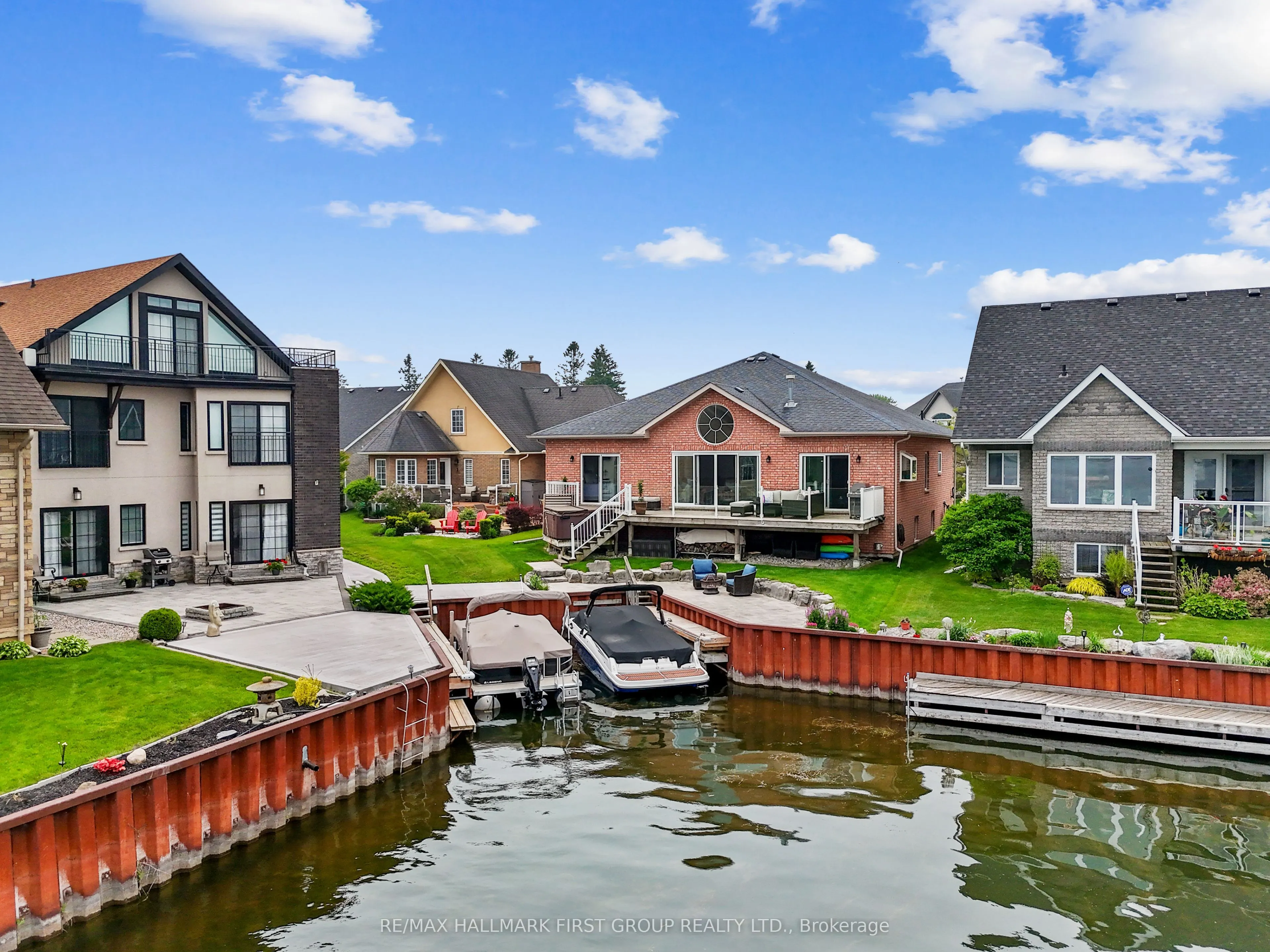 5 Edgewater Drive