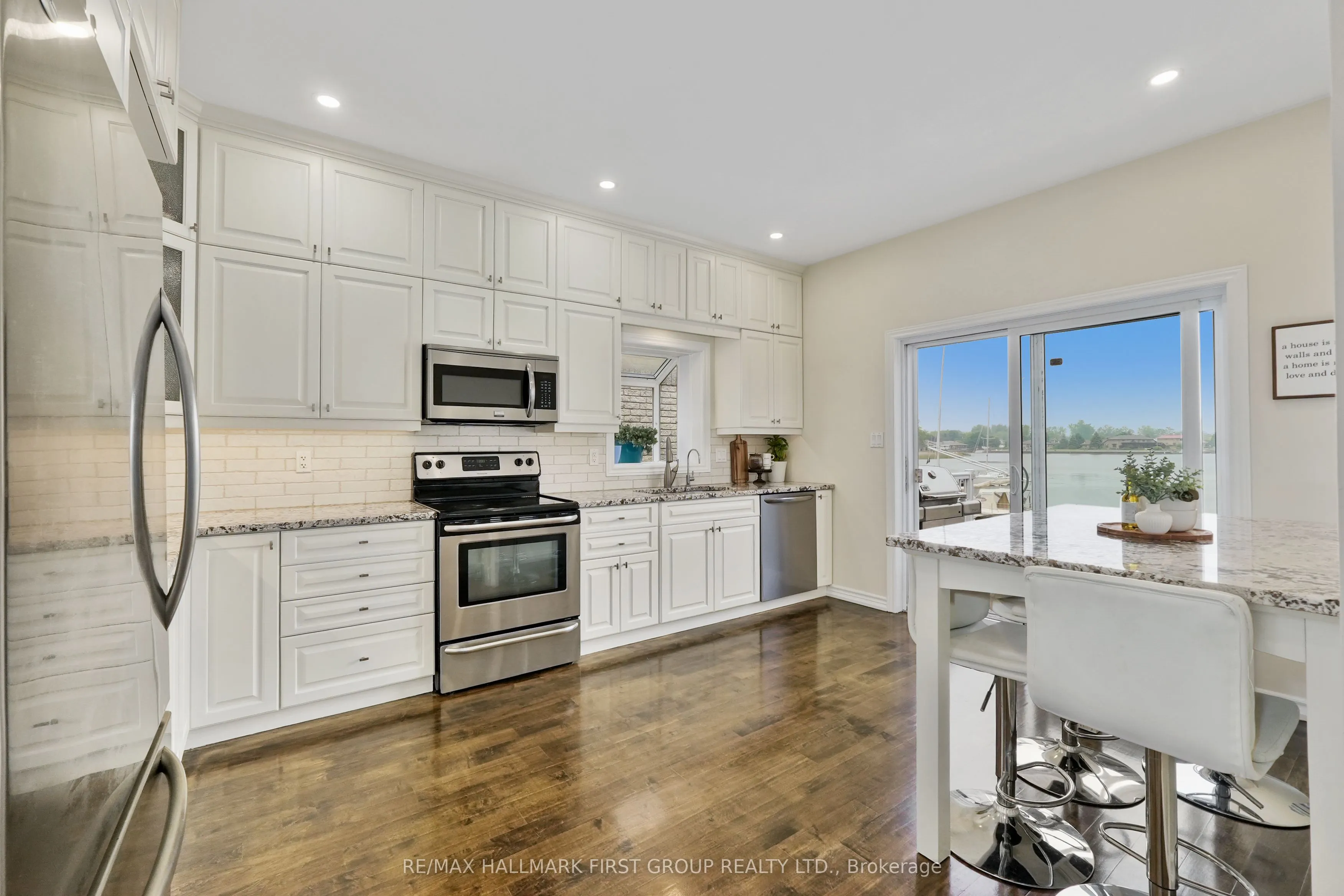 5 Edgewater Drive
