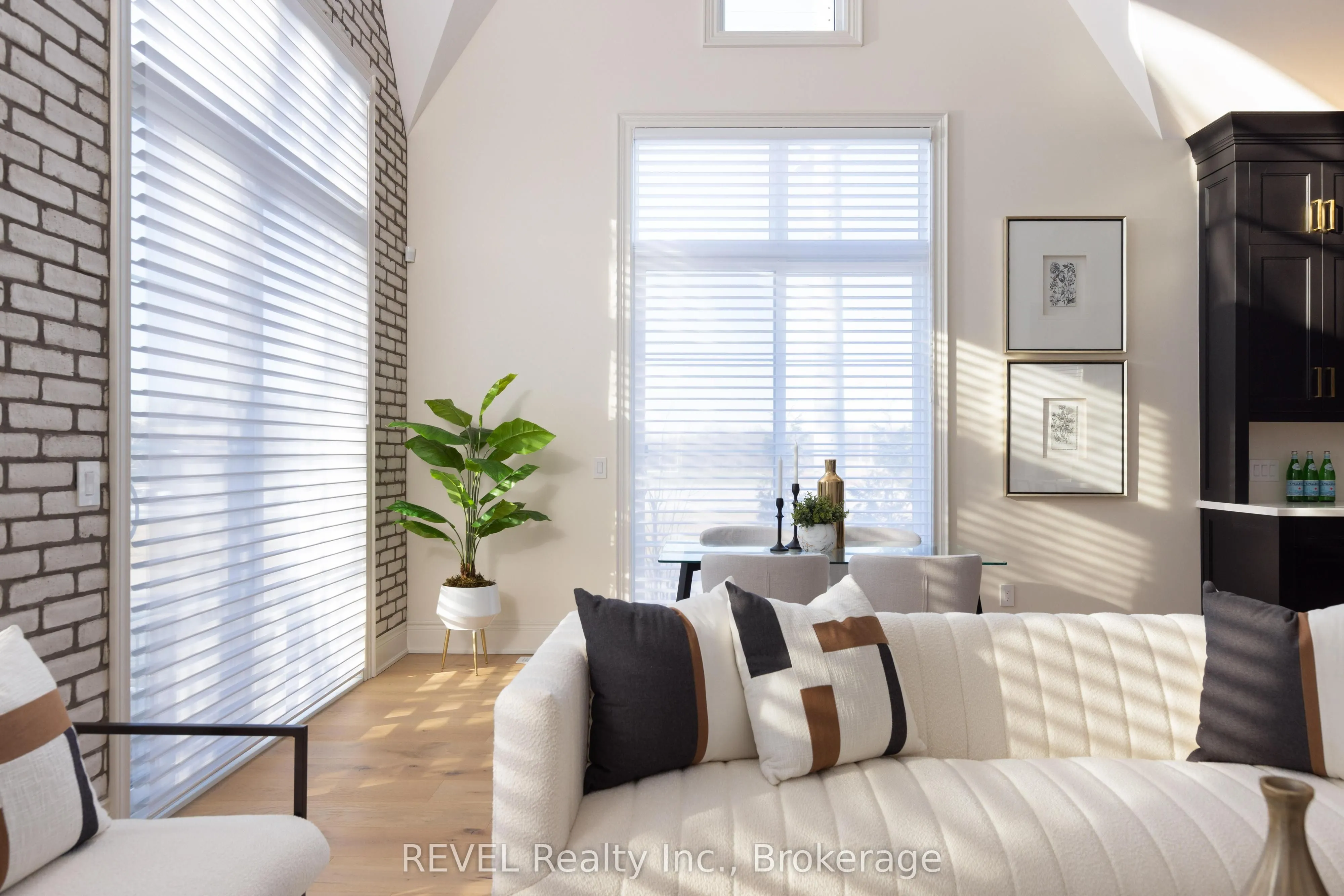 27 Arbourvale Common, #1