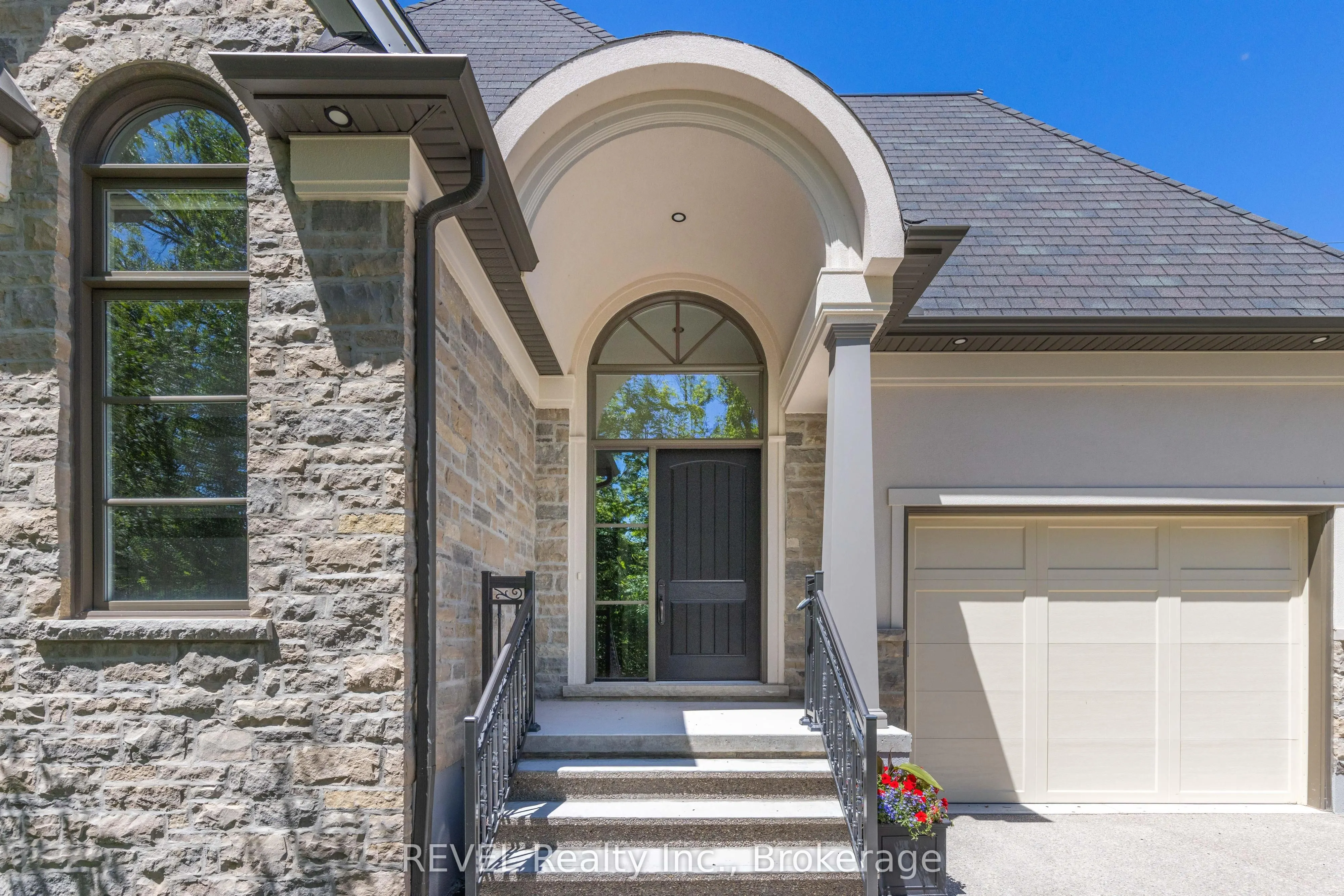 27 Arbourvale Common, #1
