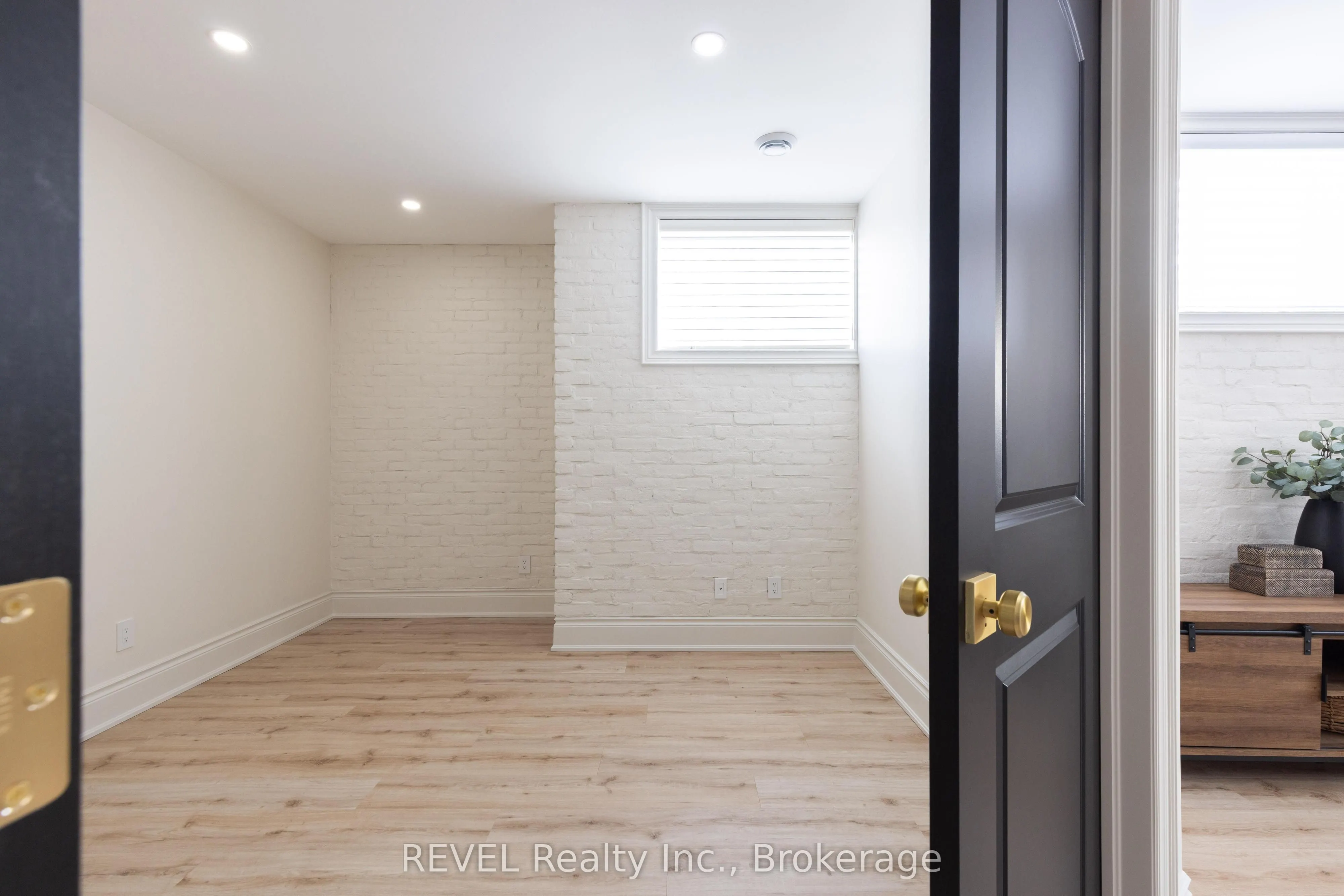 27 Arbourvale Common, #1