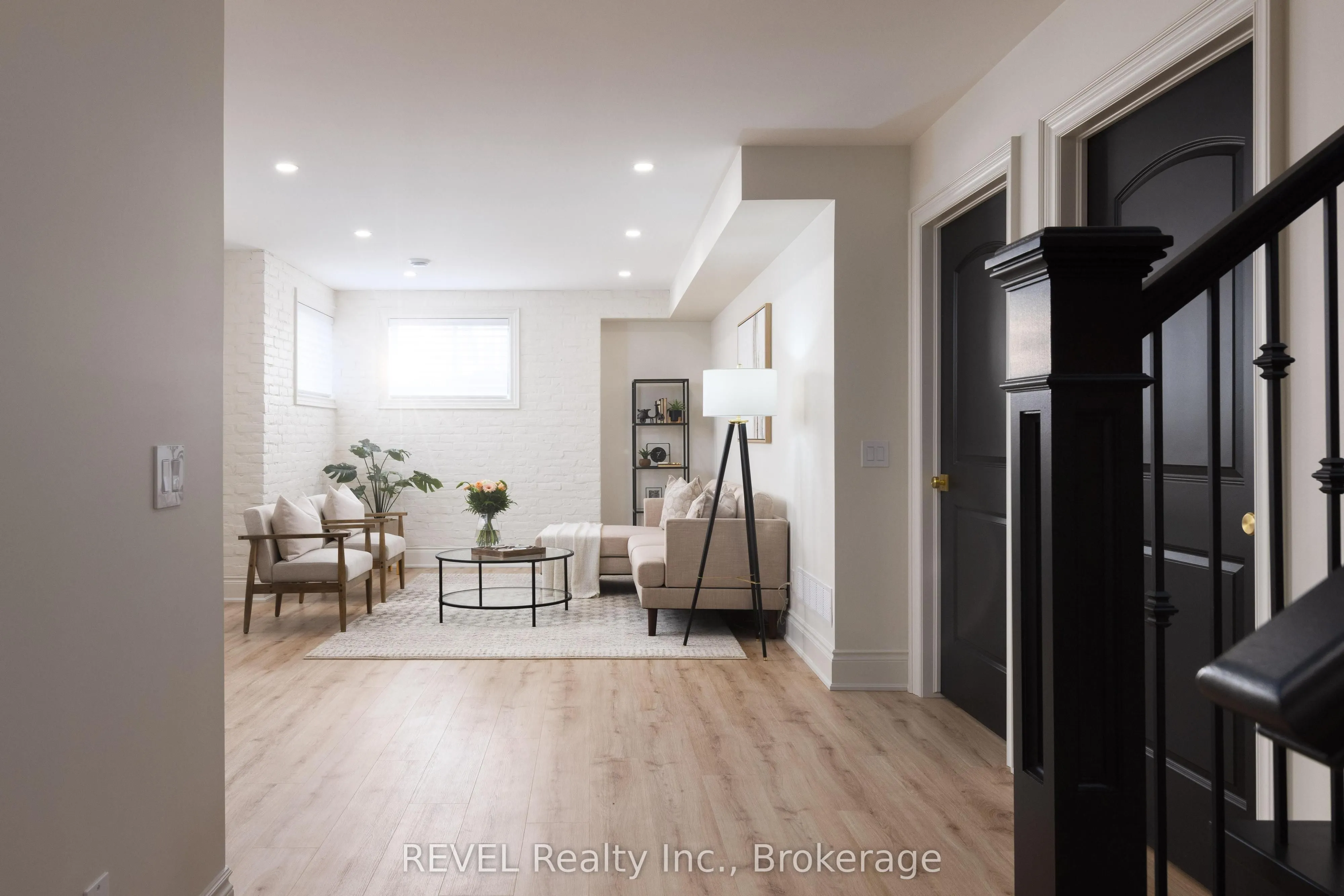 27 Arbourvale Common, #1