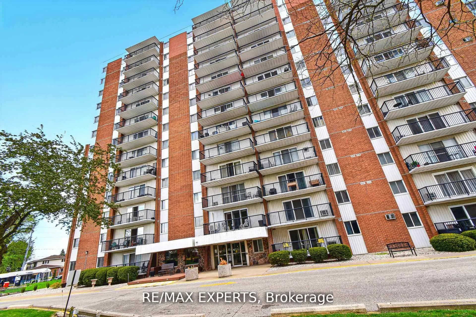 8591 Riverside Drive E, #410