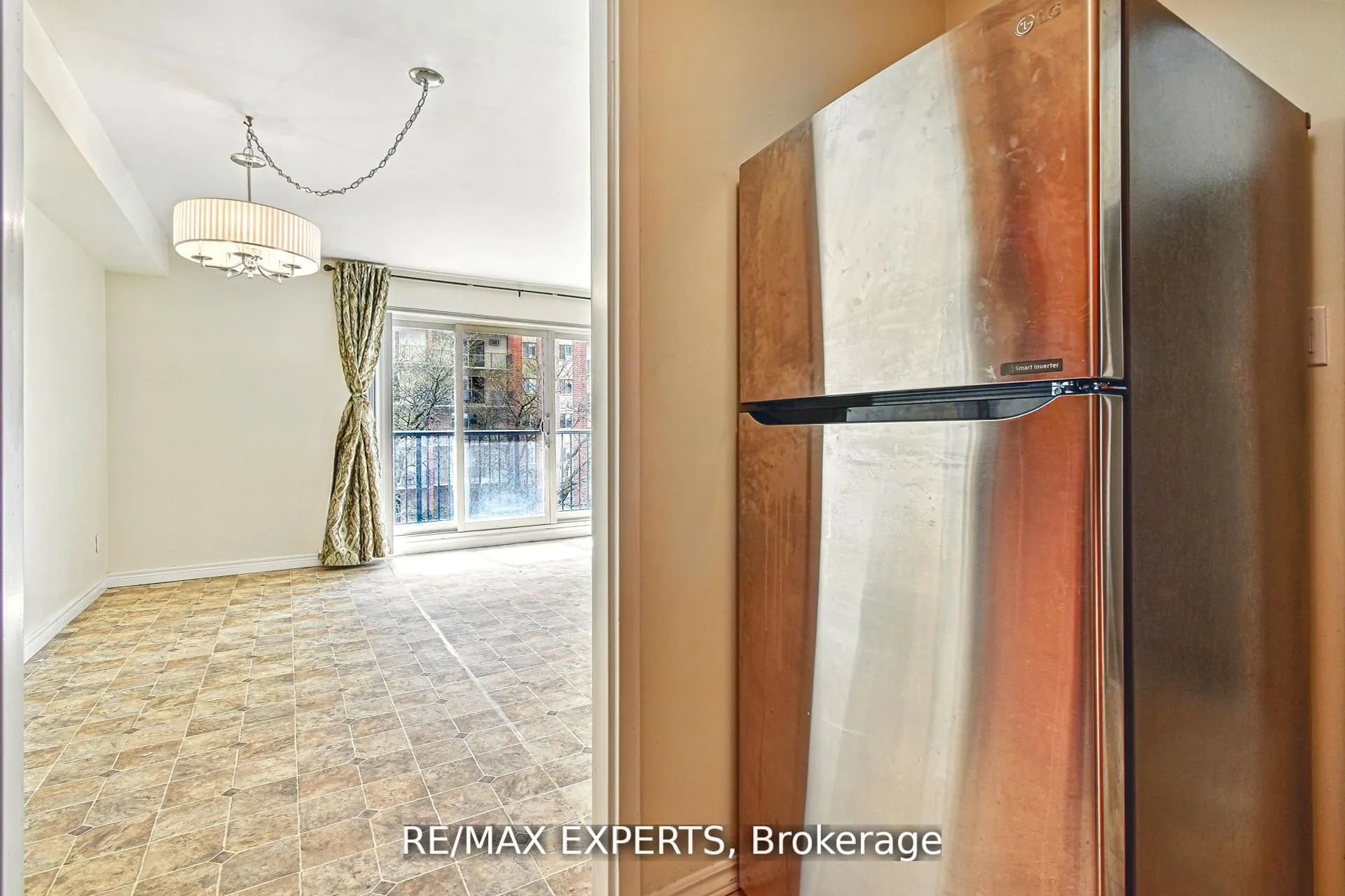 8591 Riverside Drive E, #410