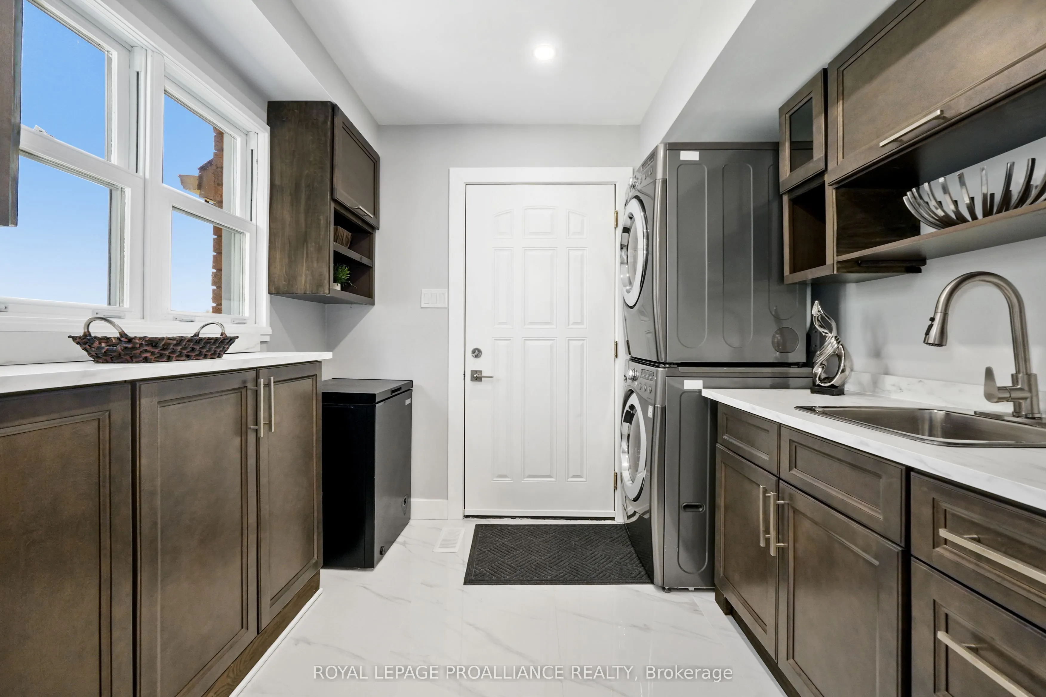 773 Belmont Township 4th Line