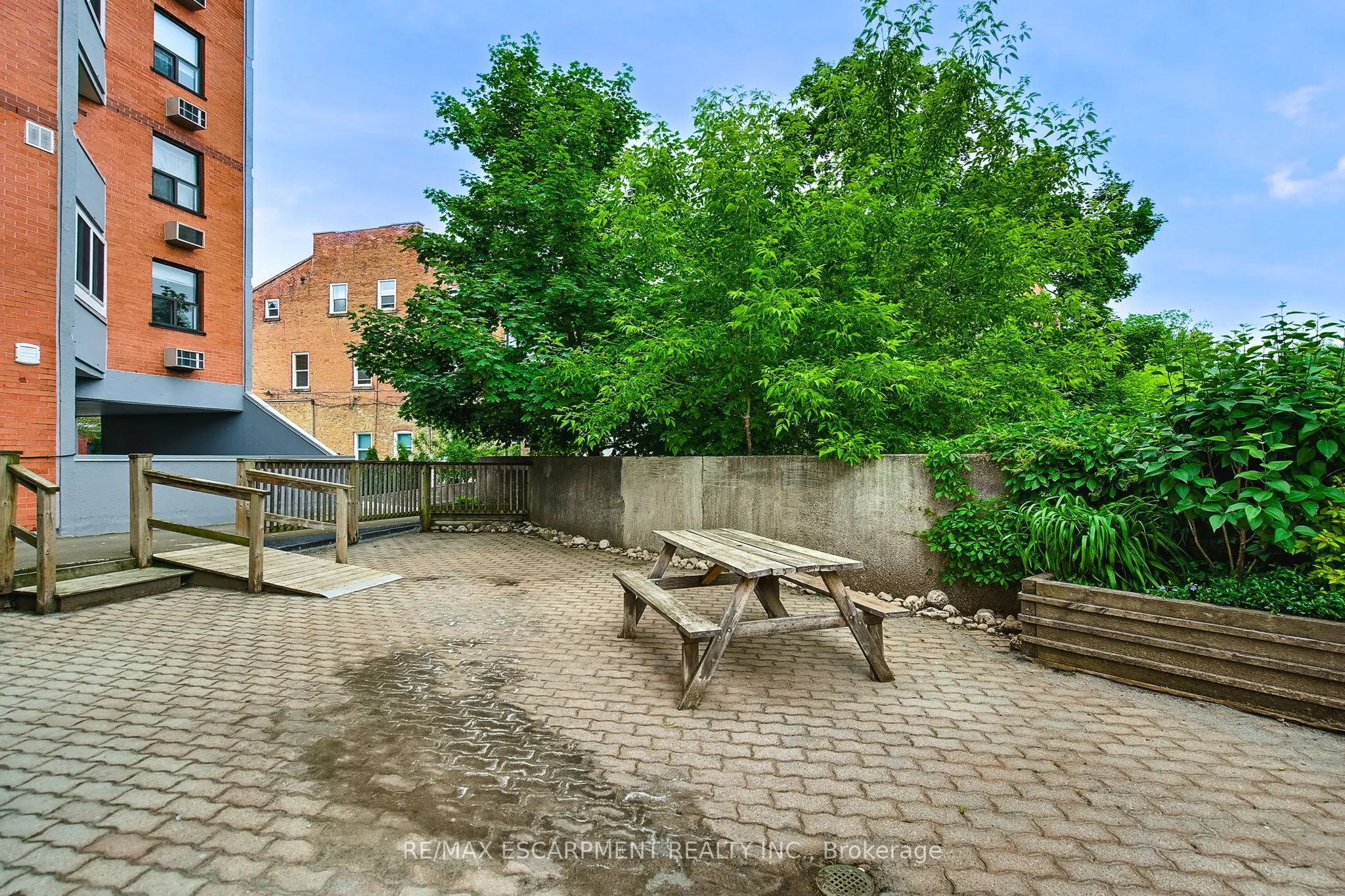 23 Main Street, #501