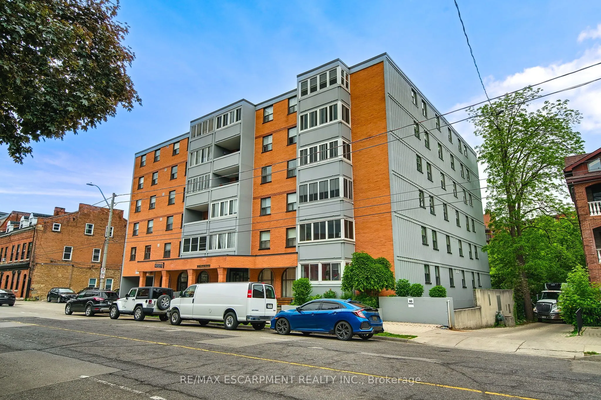 23 Main Street, #501