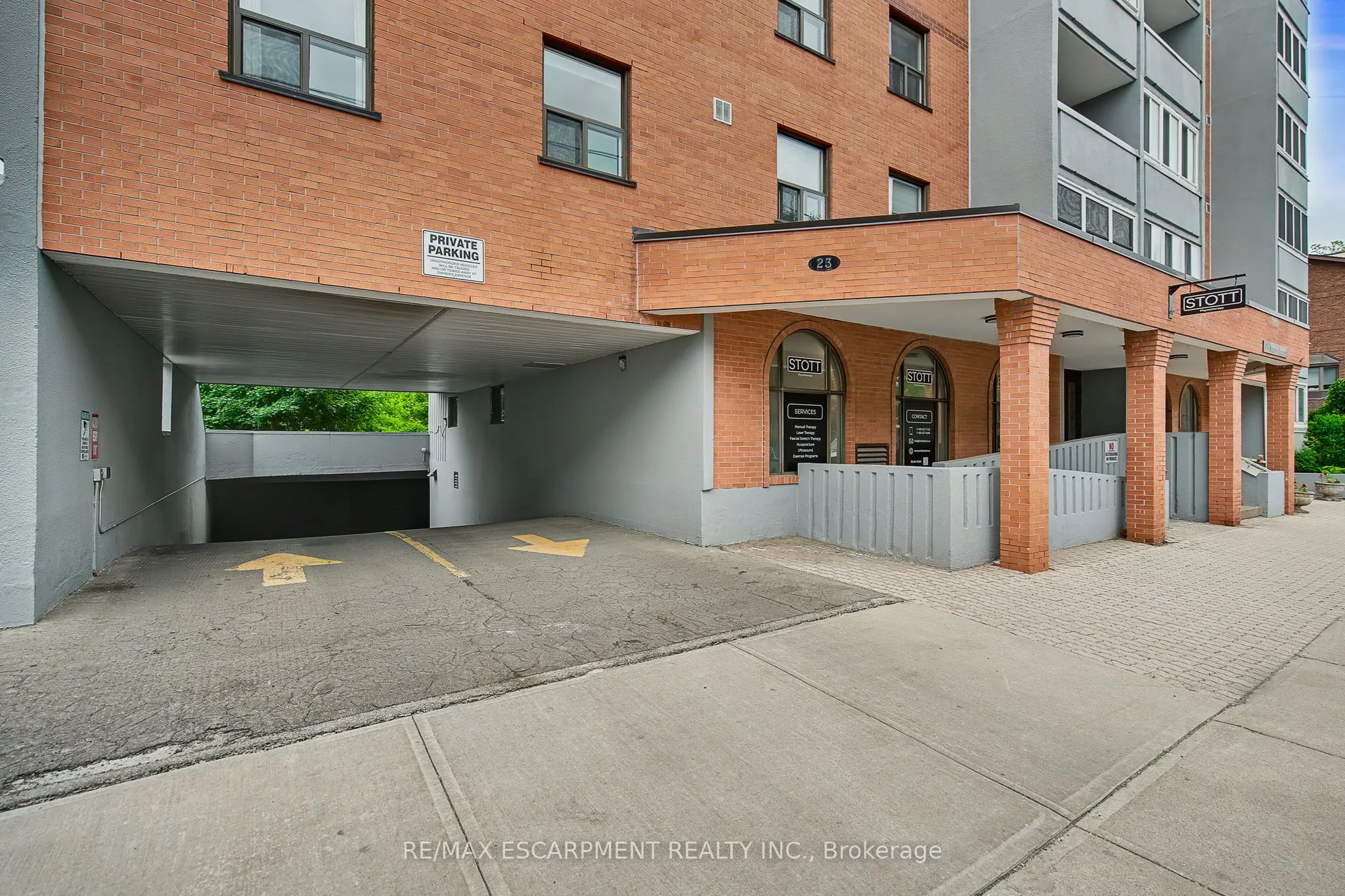 23 Main Street, #501