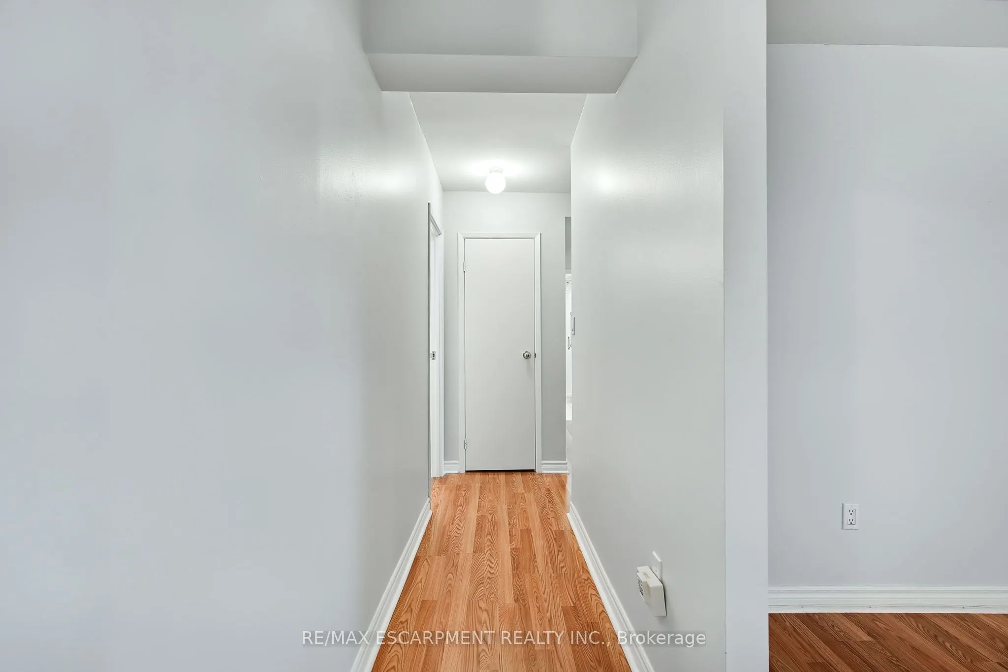 23 Main Street, #501