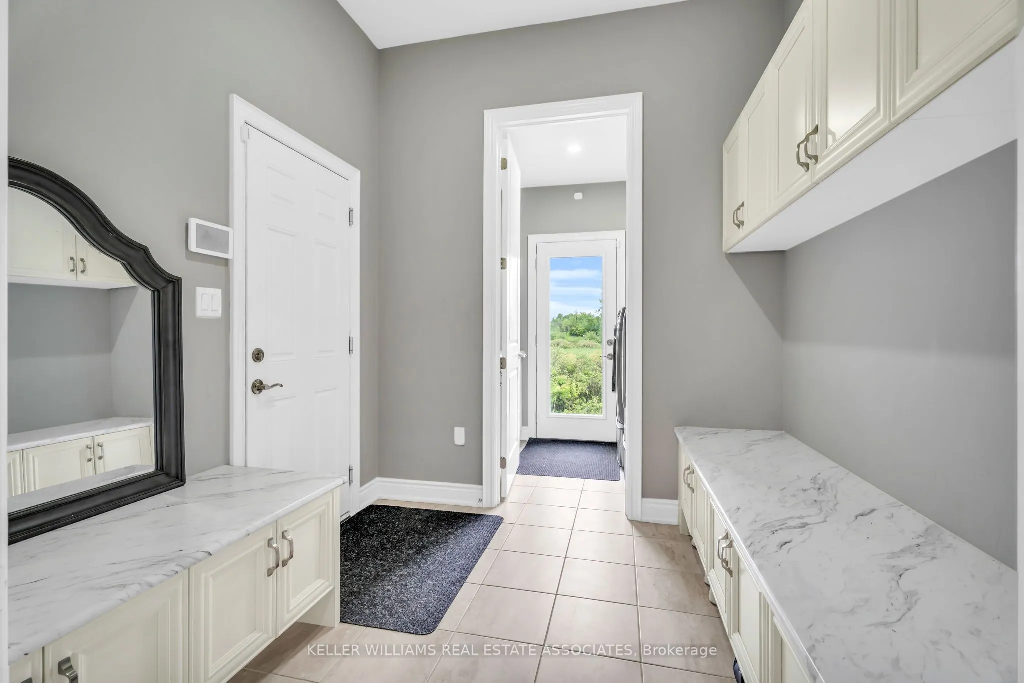 7 Country Meadows Drive
