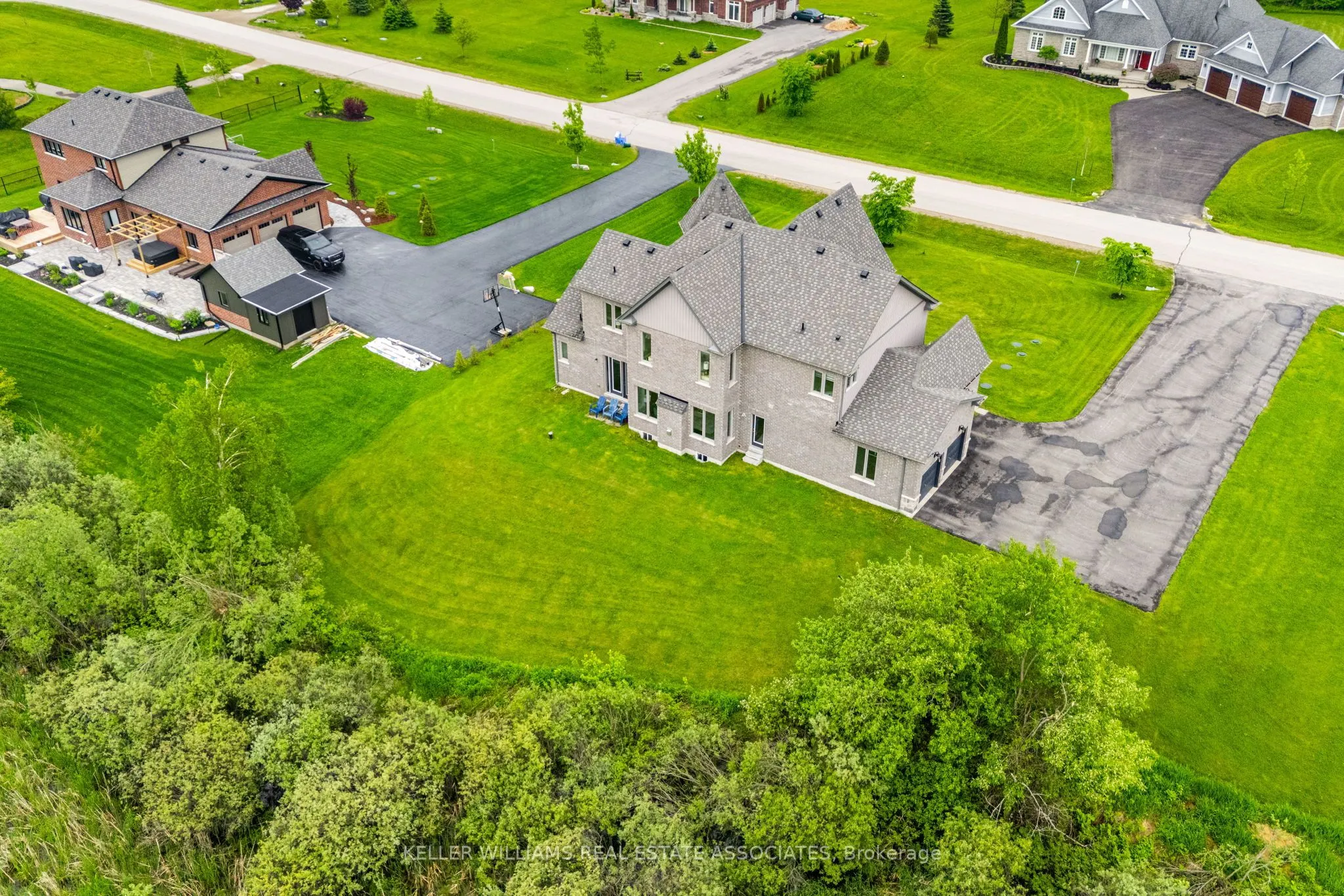 7 Country Meadows Drive