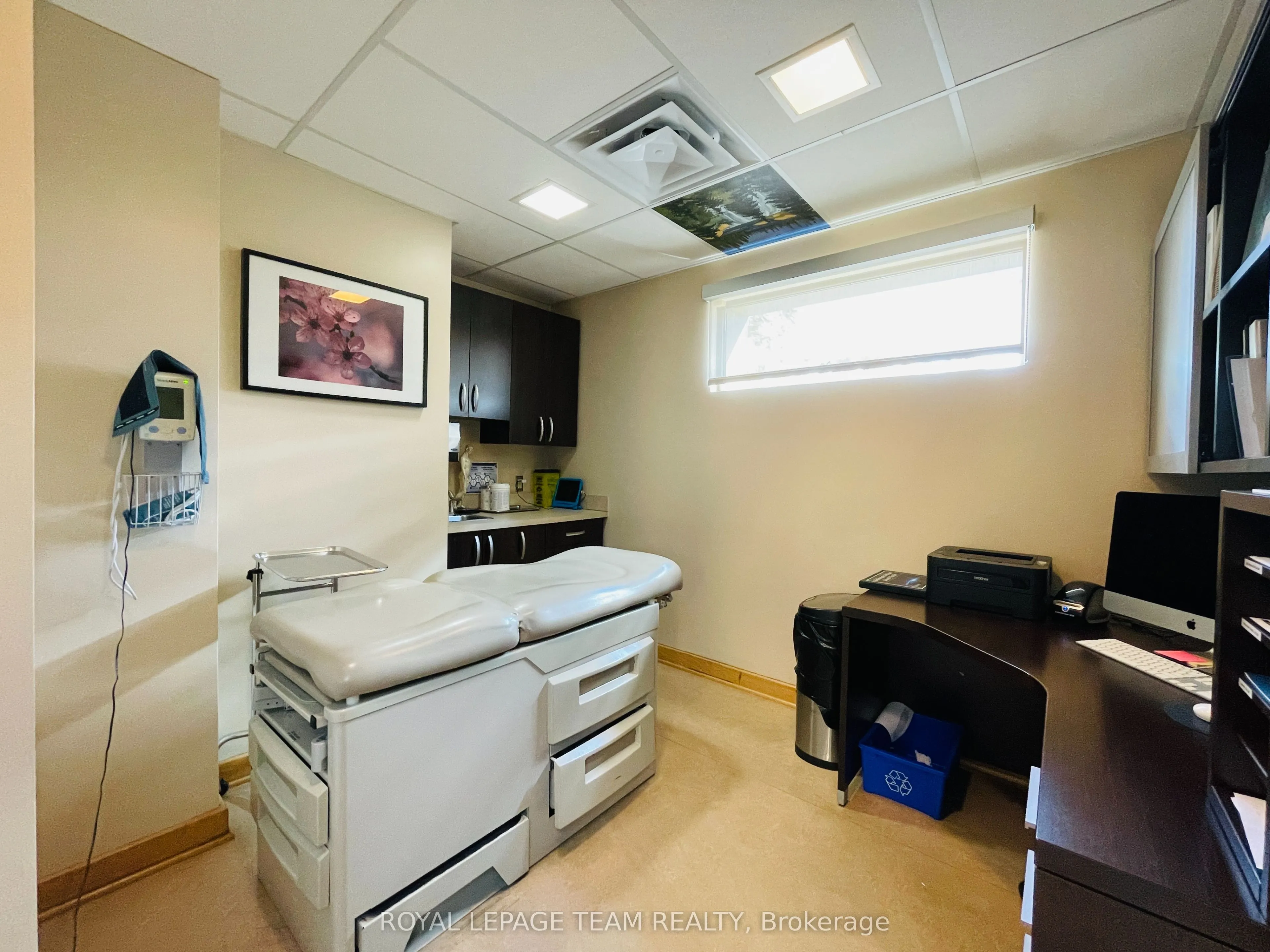 942 Merivale Road