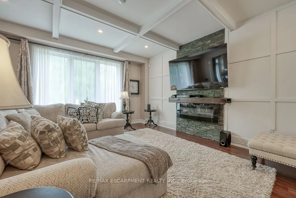 37 Lambert Crescent