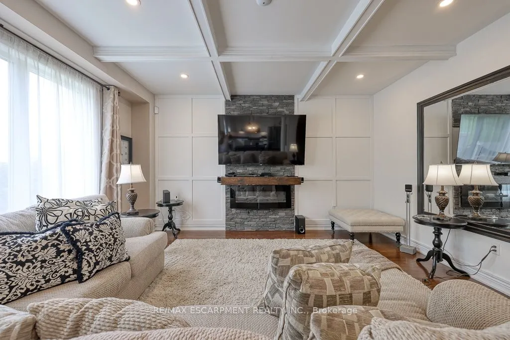 37 Lambert Crescent