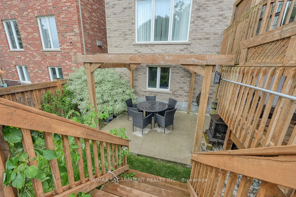 37 Lambert Crescent