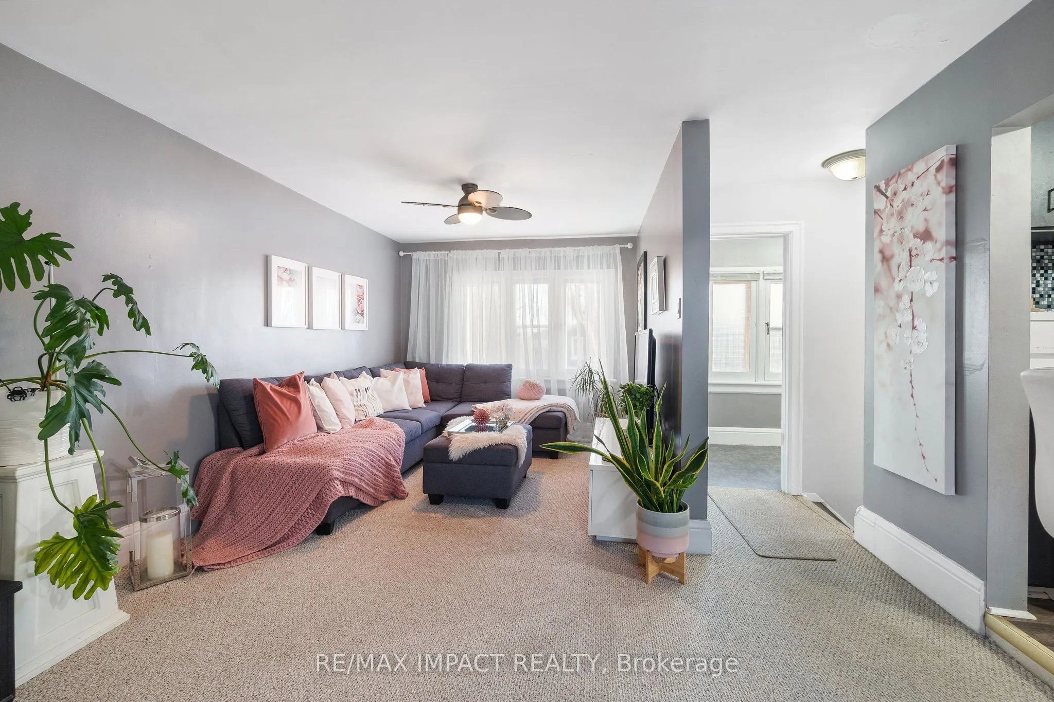 18 Spencer Street W