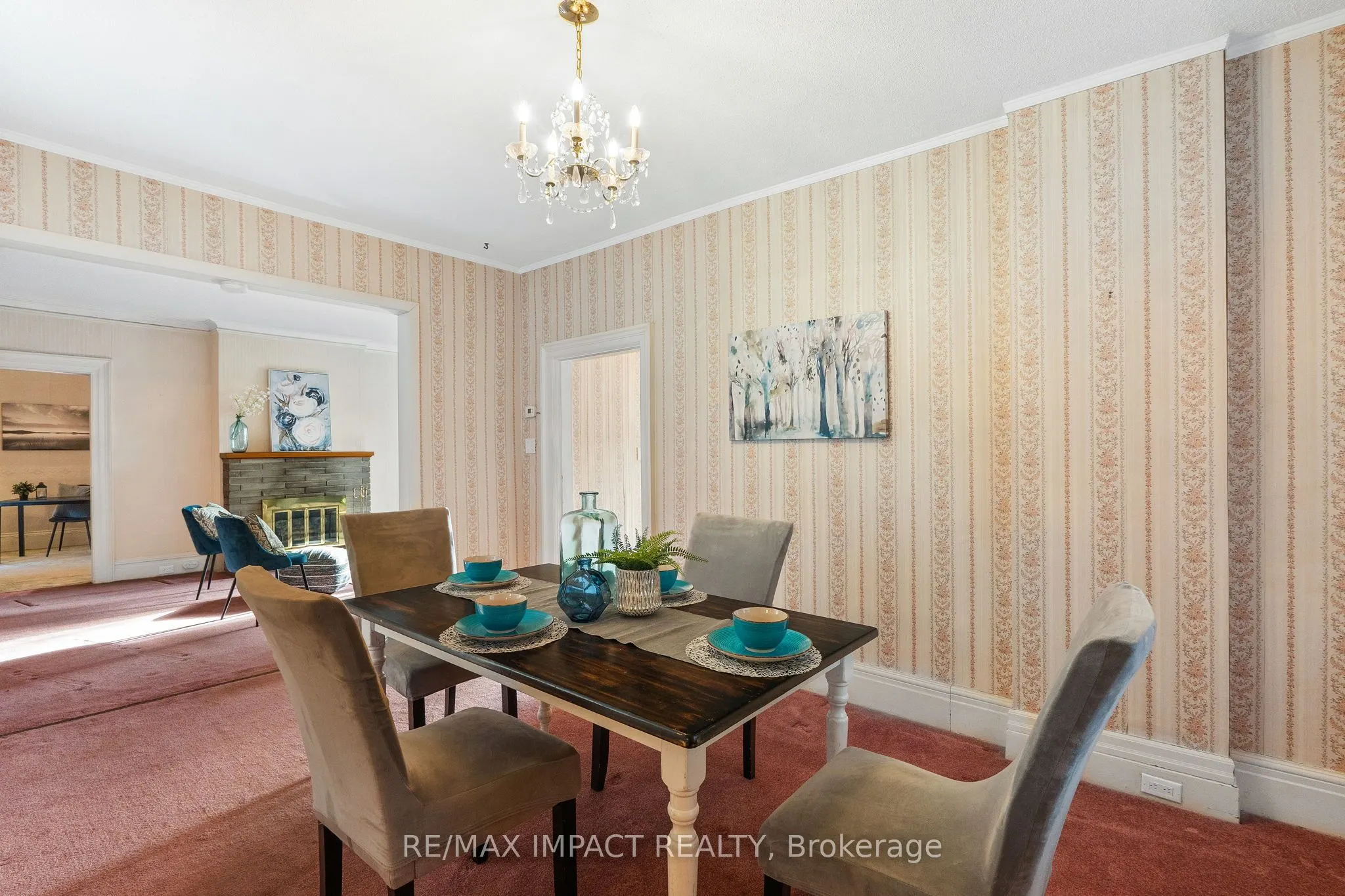 18 Spencer Street W