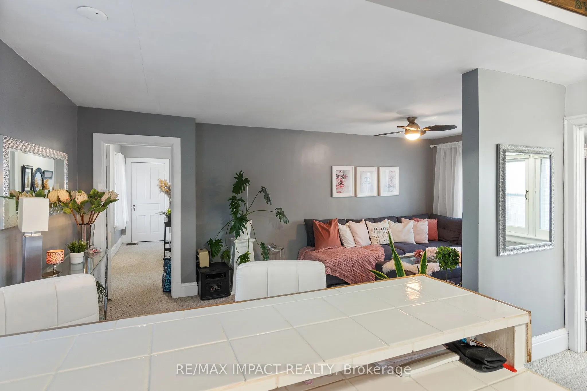 18 Spencer Street W