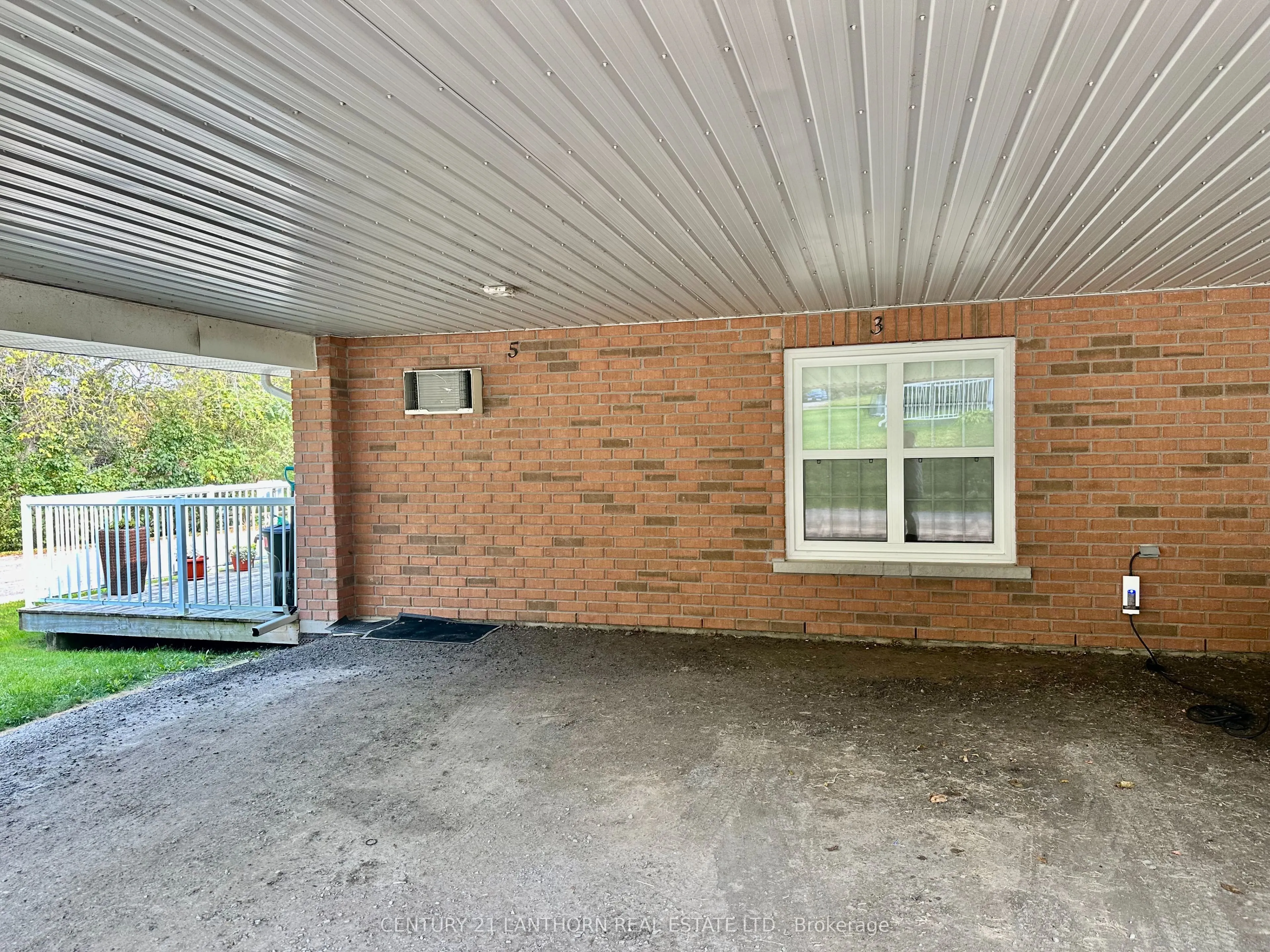 494 Metcalf Street, #3