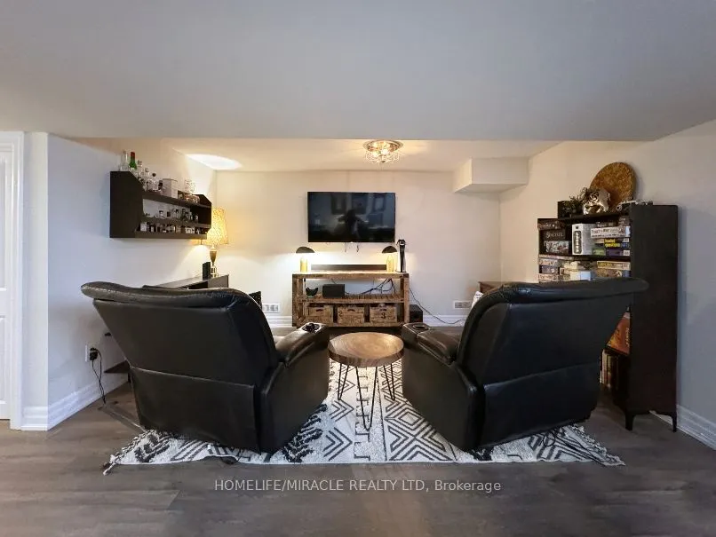 26 Windsor Circle