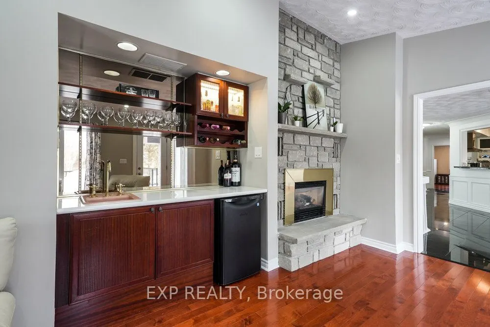 2658 Guyatt Road