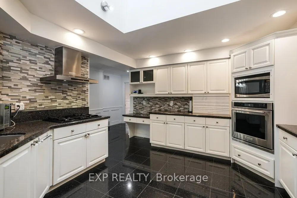 2658 Guyatt Road
