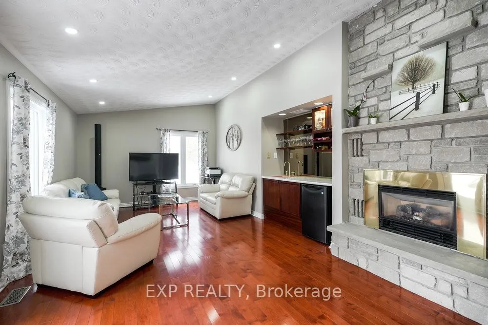 2658 Guyatt Road