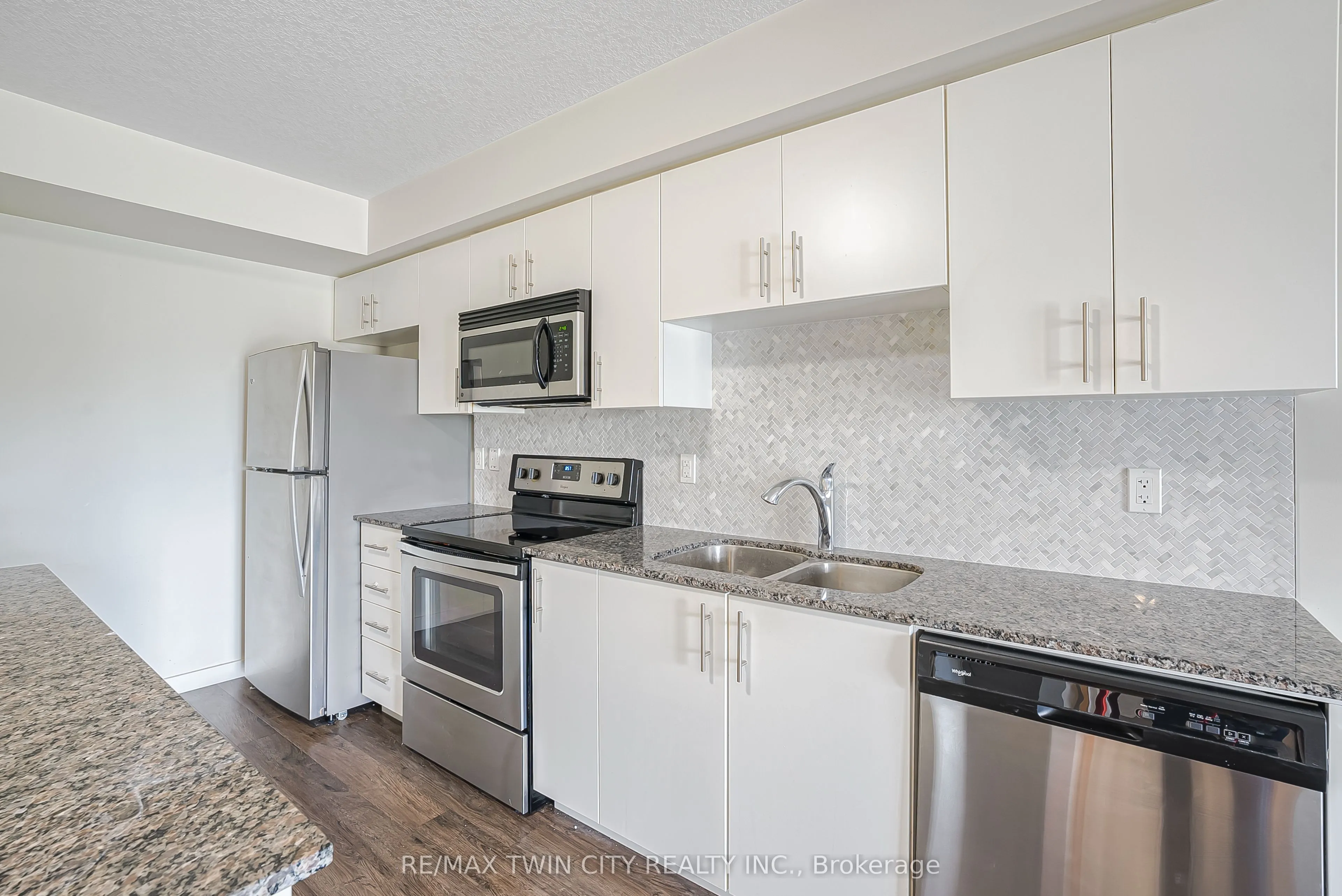 25 Kay Crescent, #403