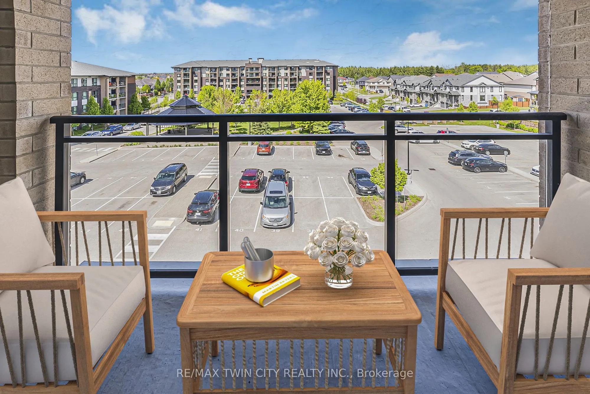 25 Kay Crescent, #403