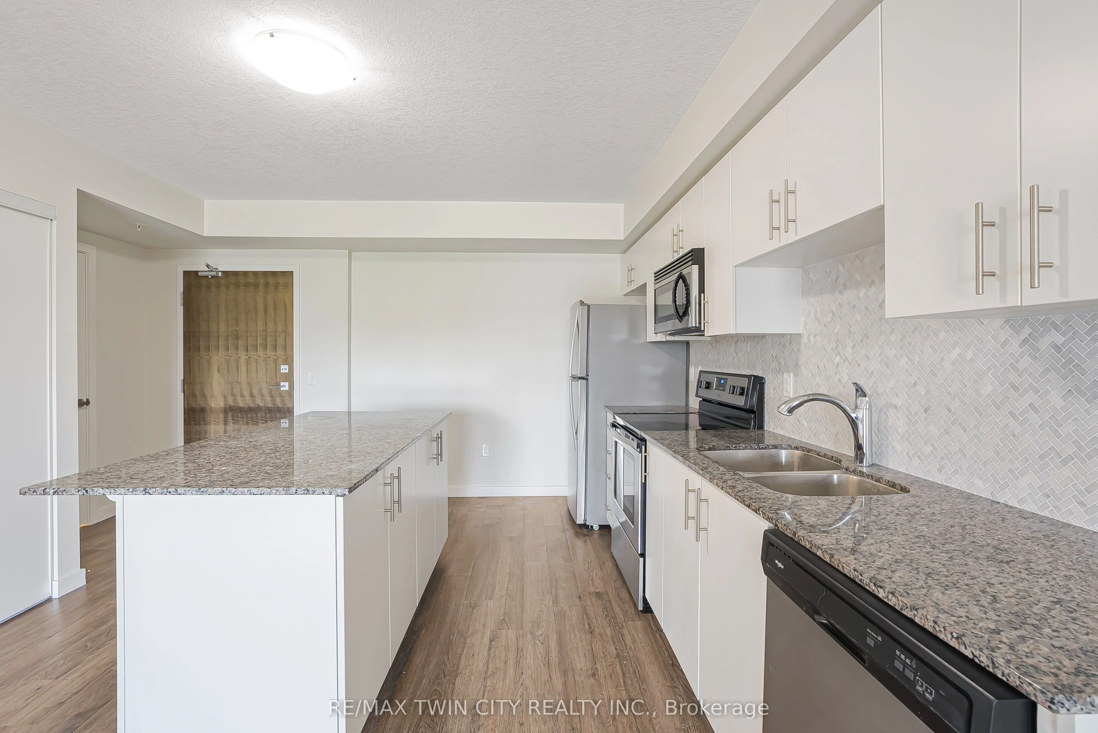 25 Kay Crescent, #403