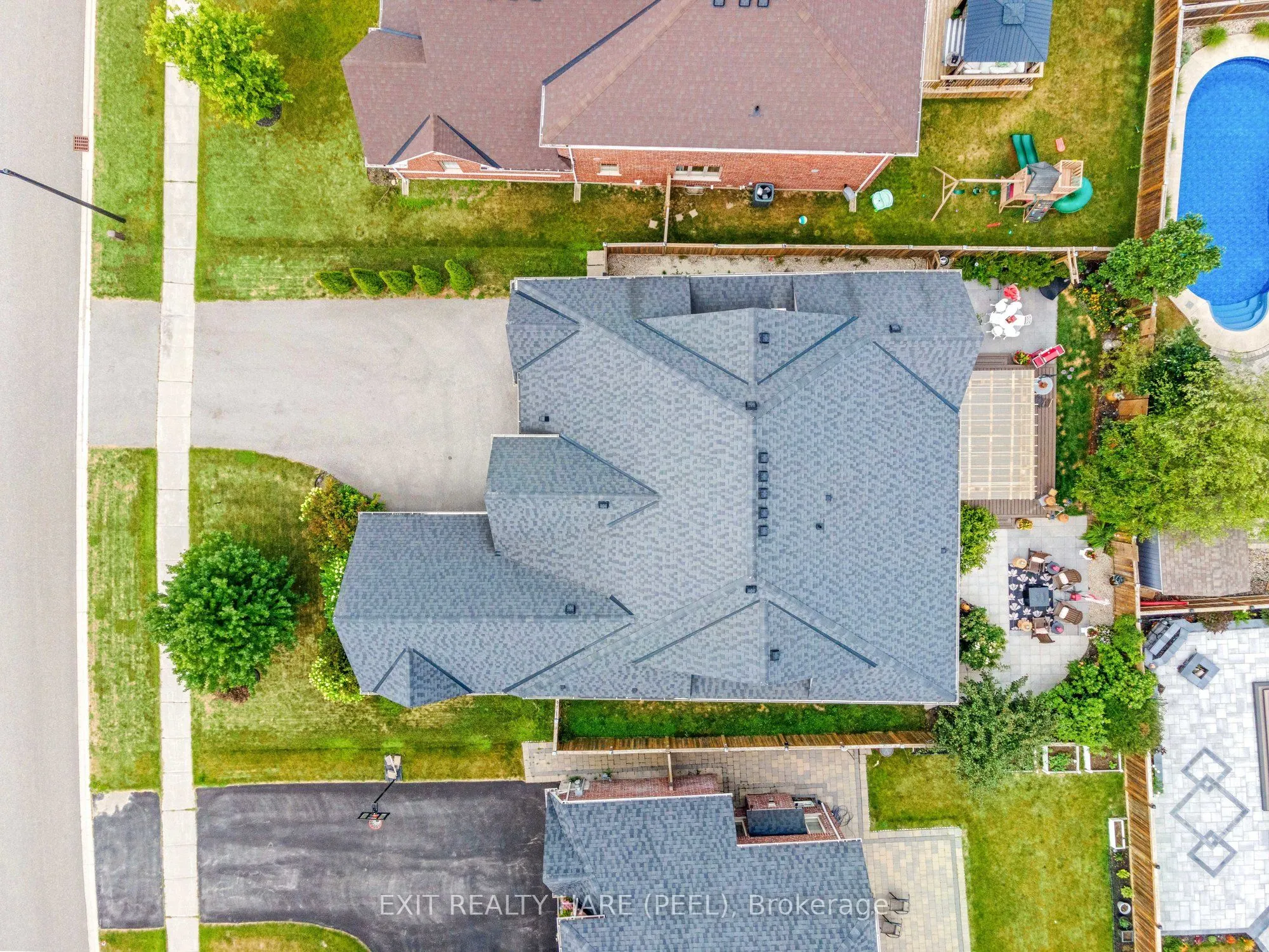 17 Anderson Avenue