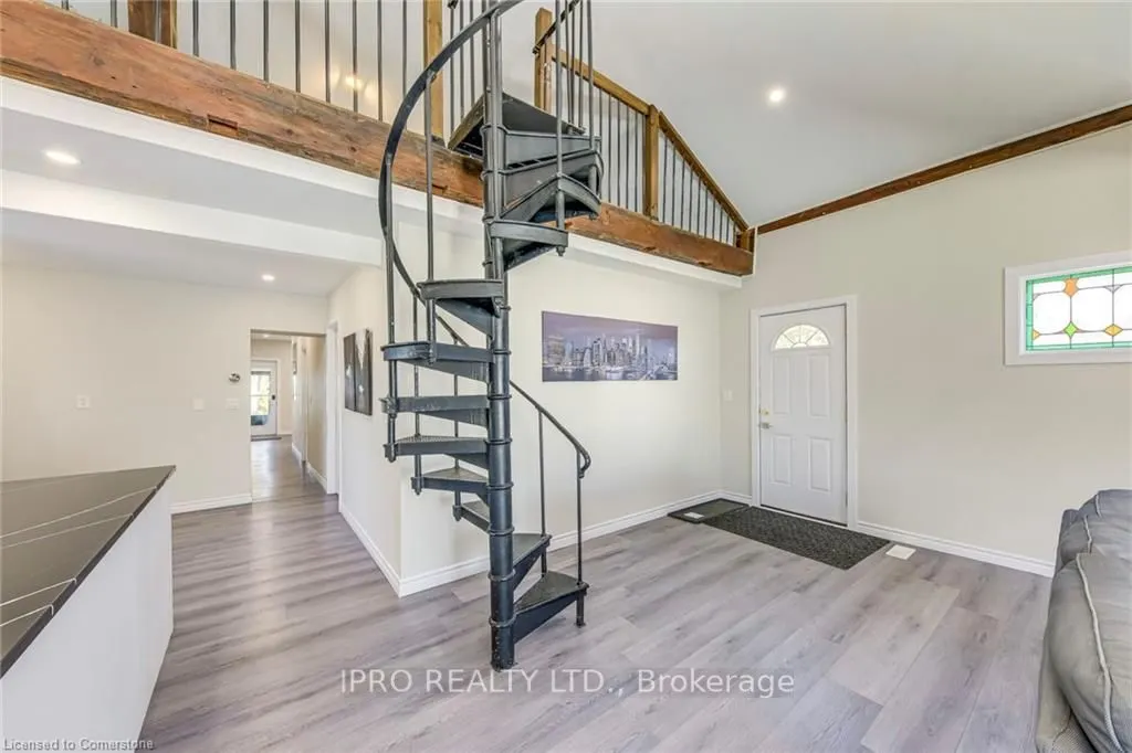 3590 Lakeshore Road