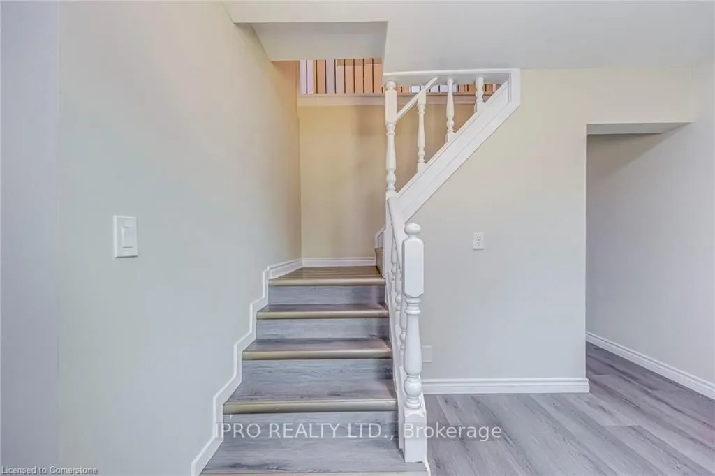 3590 Lakeshore Road