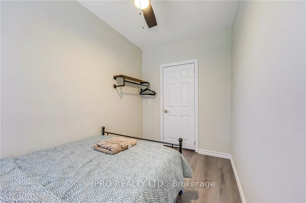 3590 Lakeshore Road