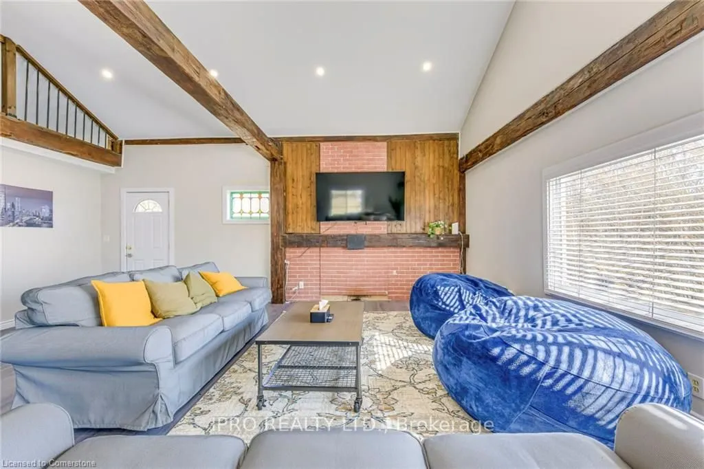 3590 Lakeshore Road