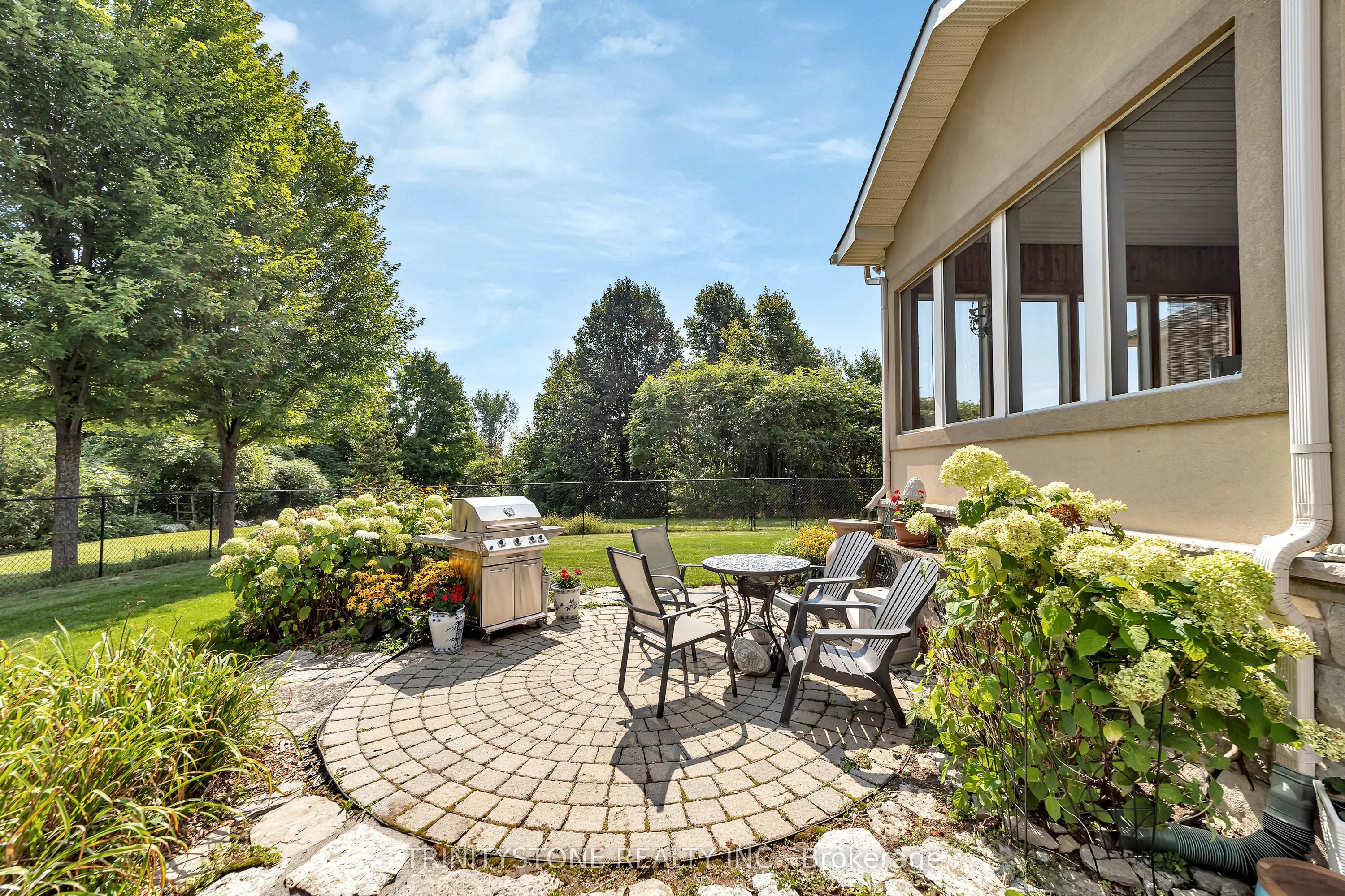 15 Canadian Drive