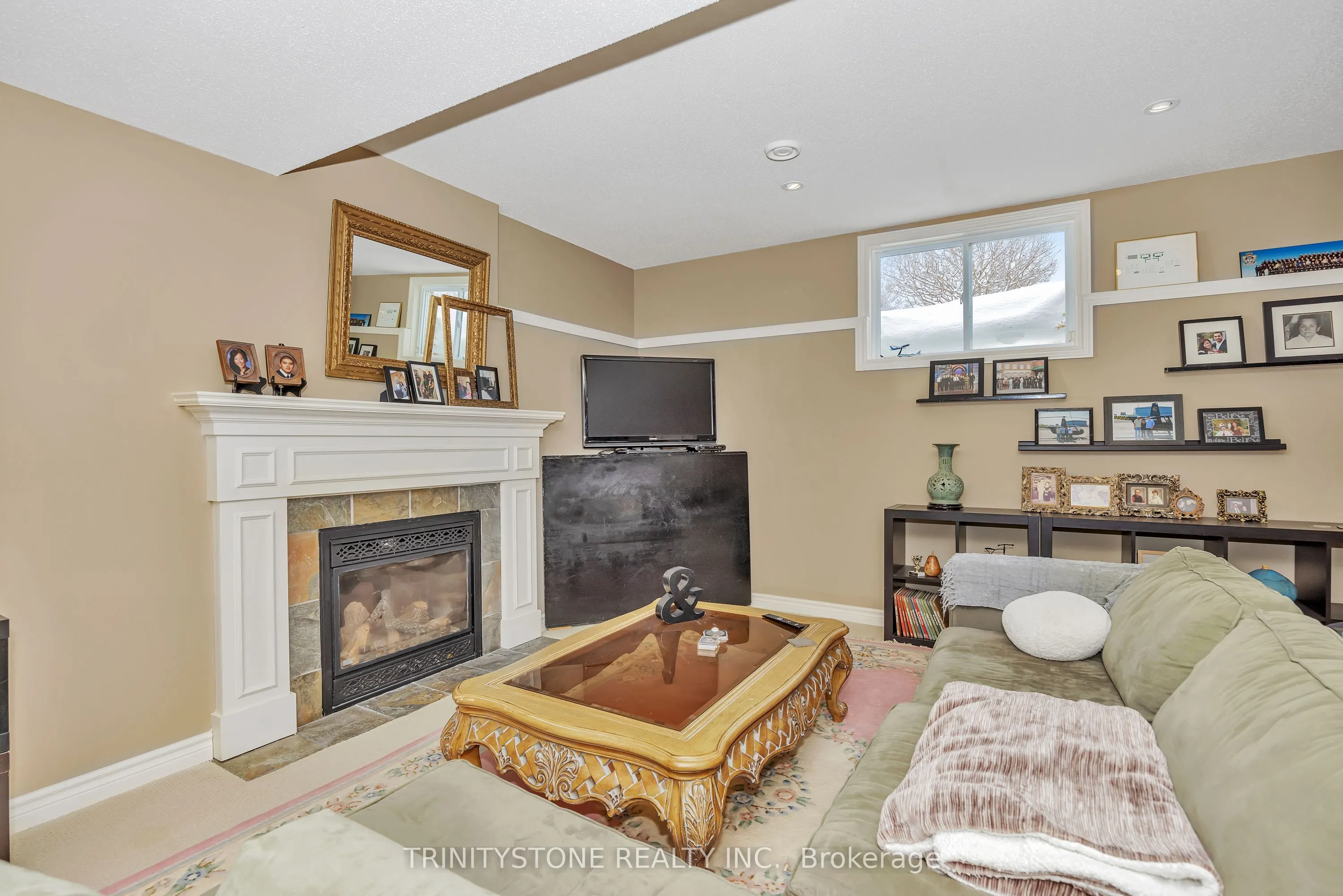15 Canadian Drive