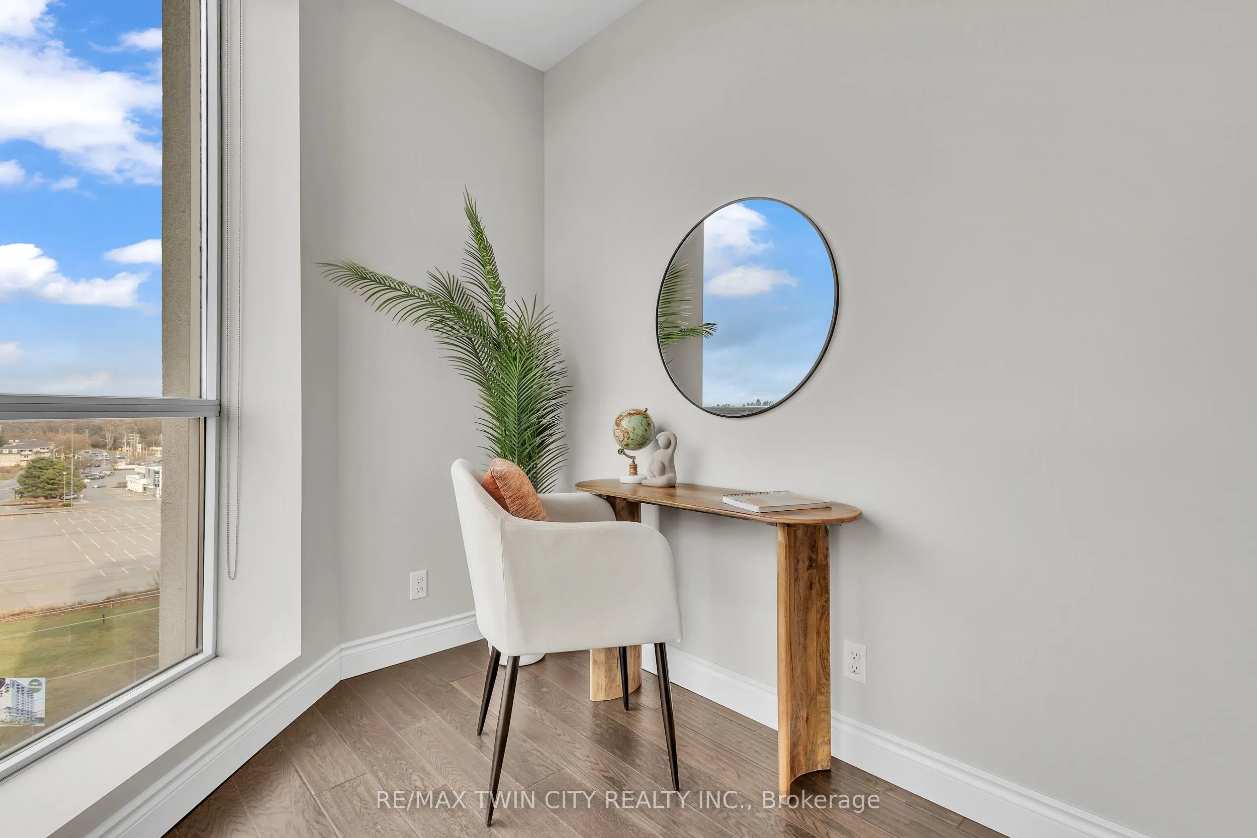 223 Erb Street W, #502