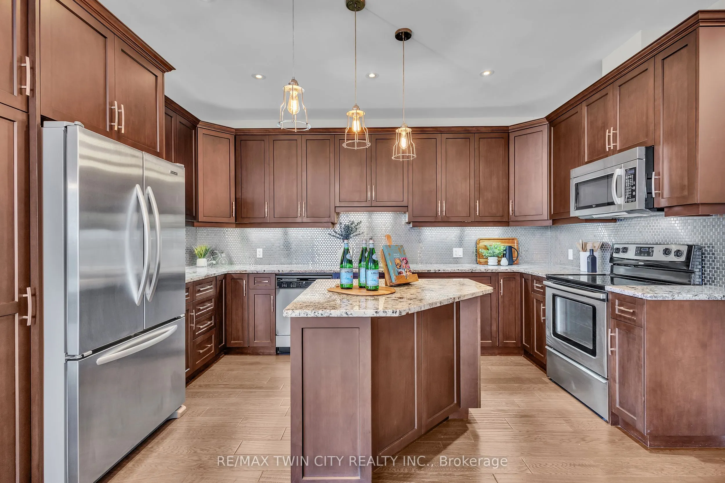 223 Erb Street W, #502