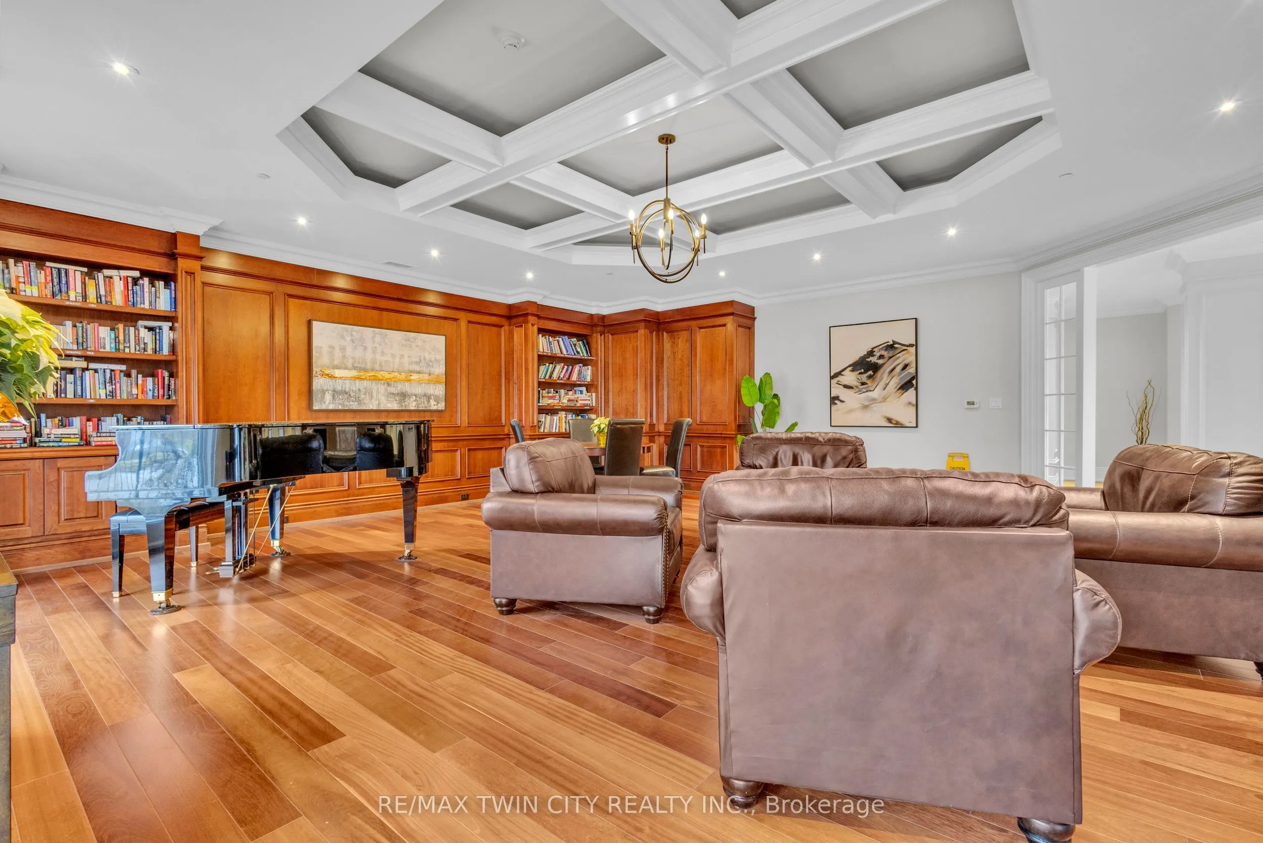 223 Erb Street W, #502