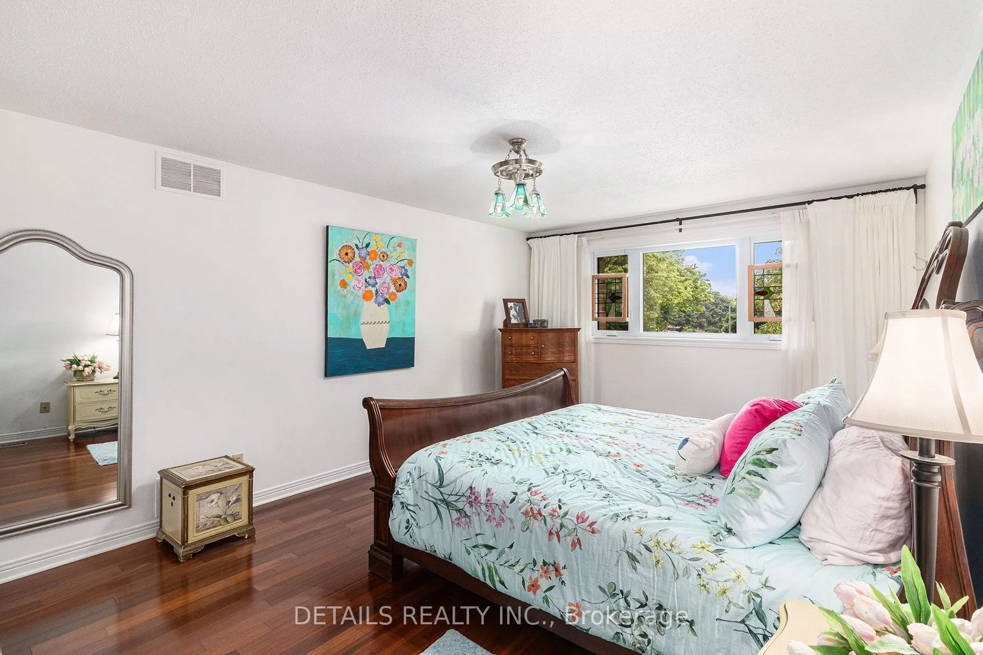 3 Wintergreen Drive
