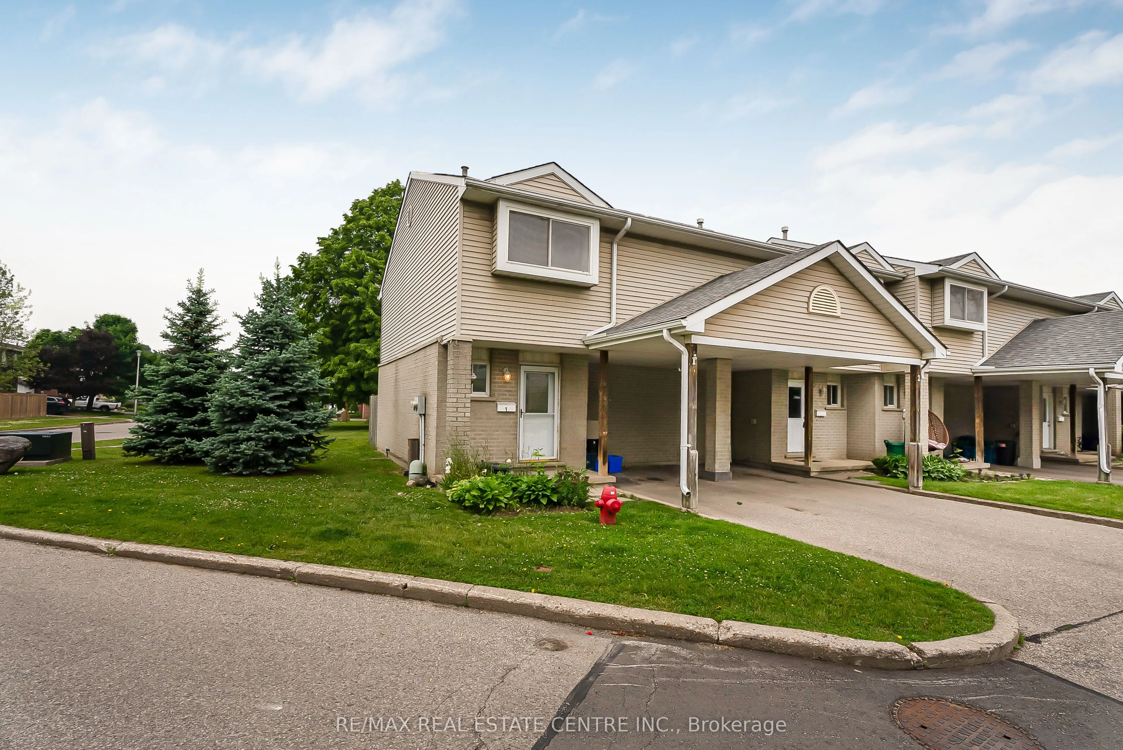 125 Sekura Crescent, #1