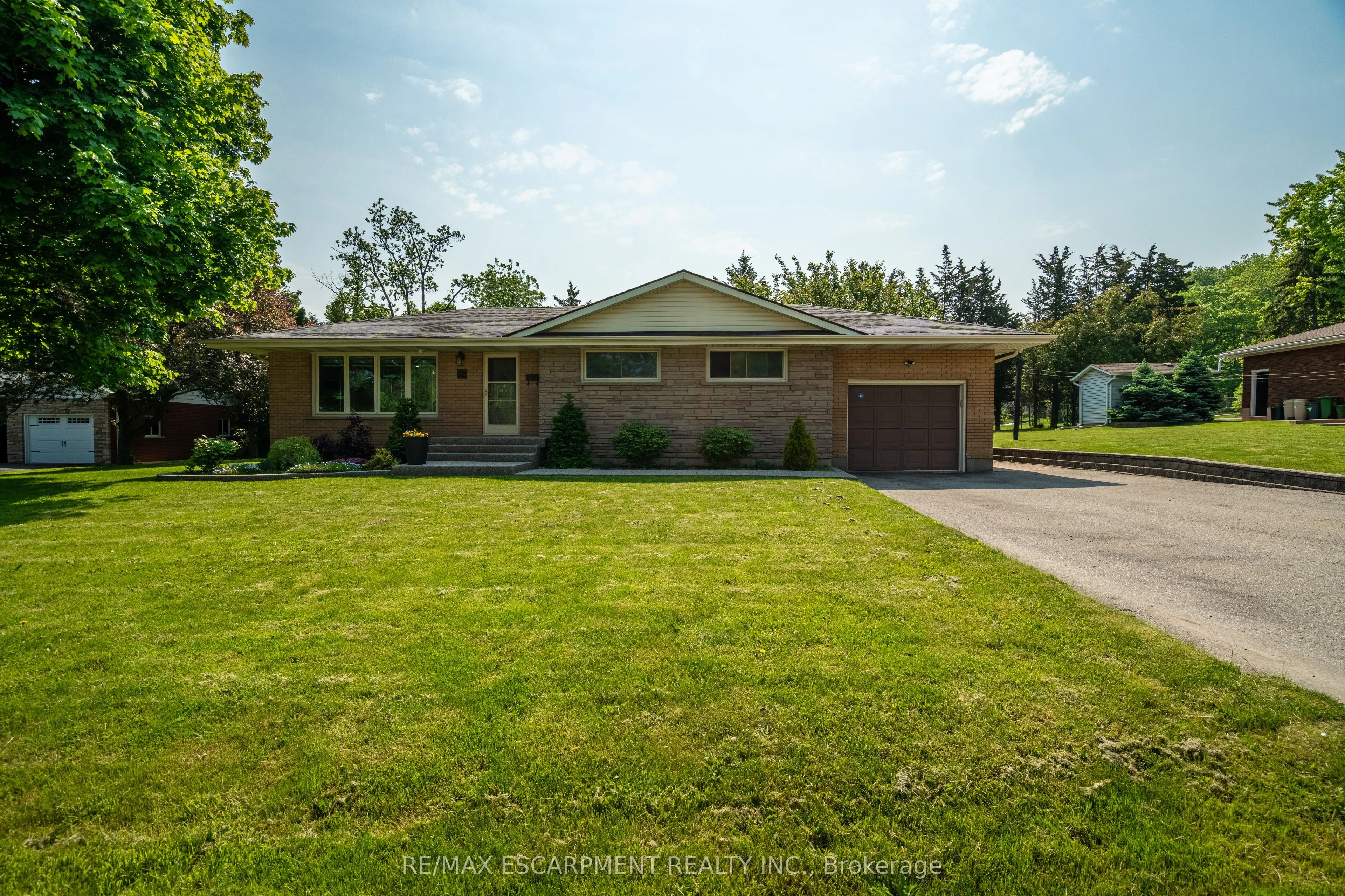 12 Southmeadow Court