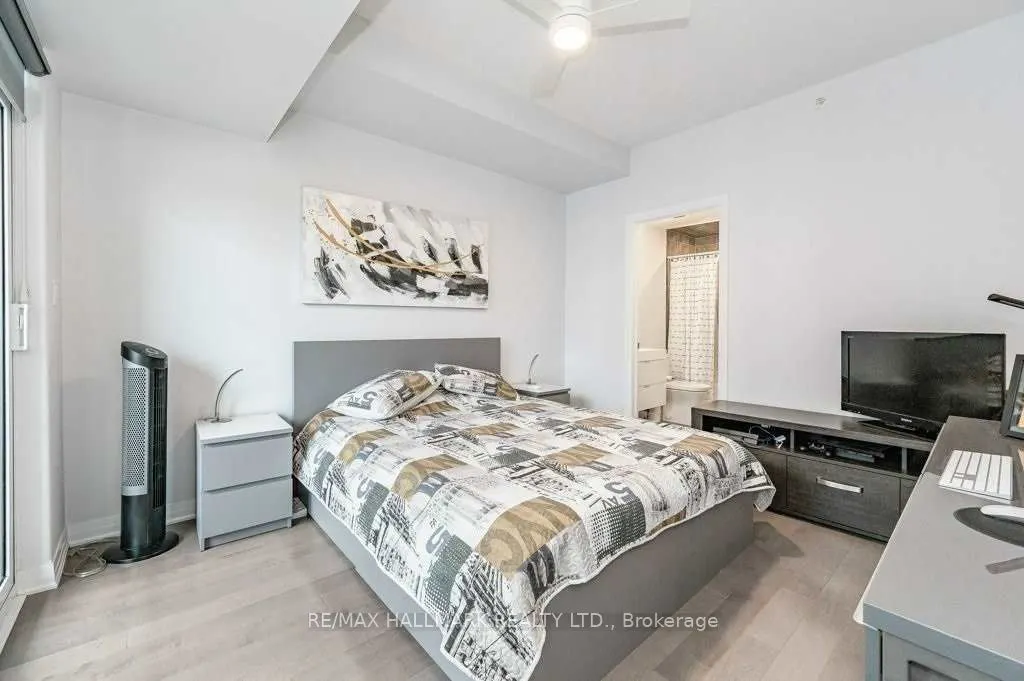 10 Concord Place, #409