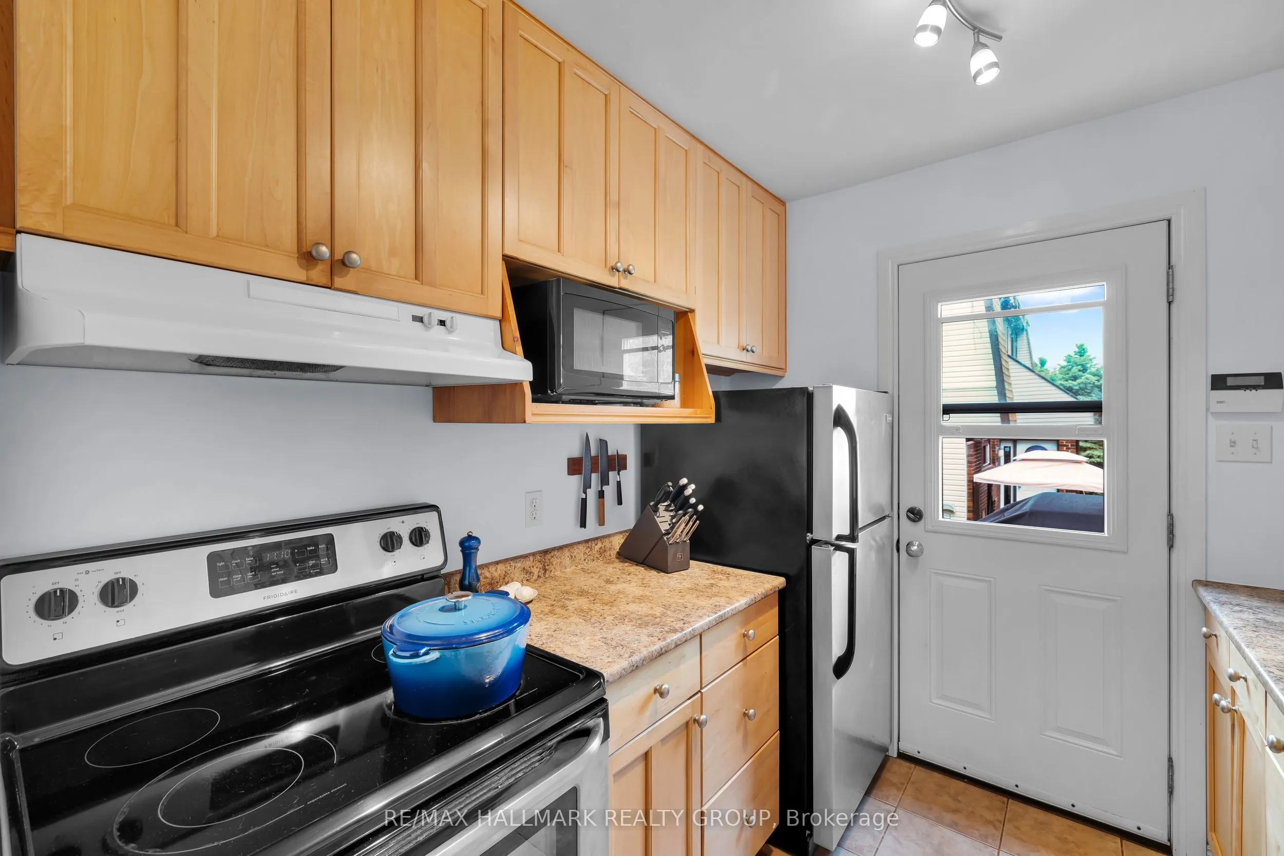 14 Woodvale Green #B