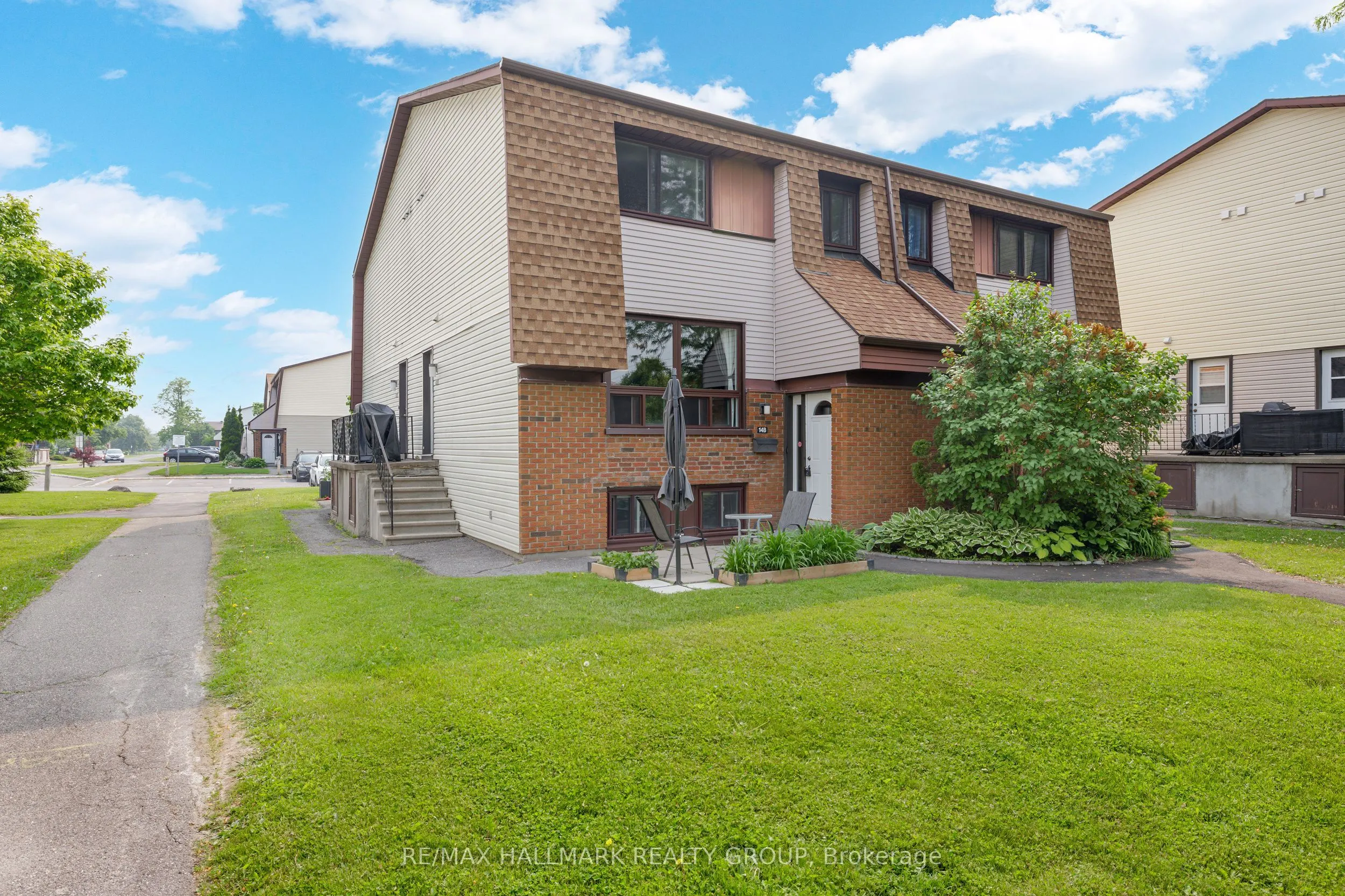 14 Woodvale Green, #B