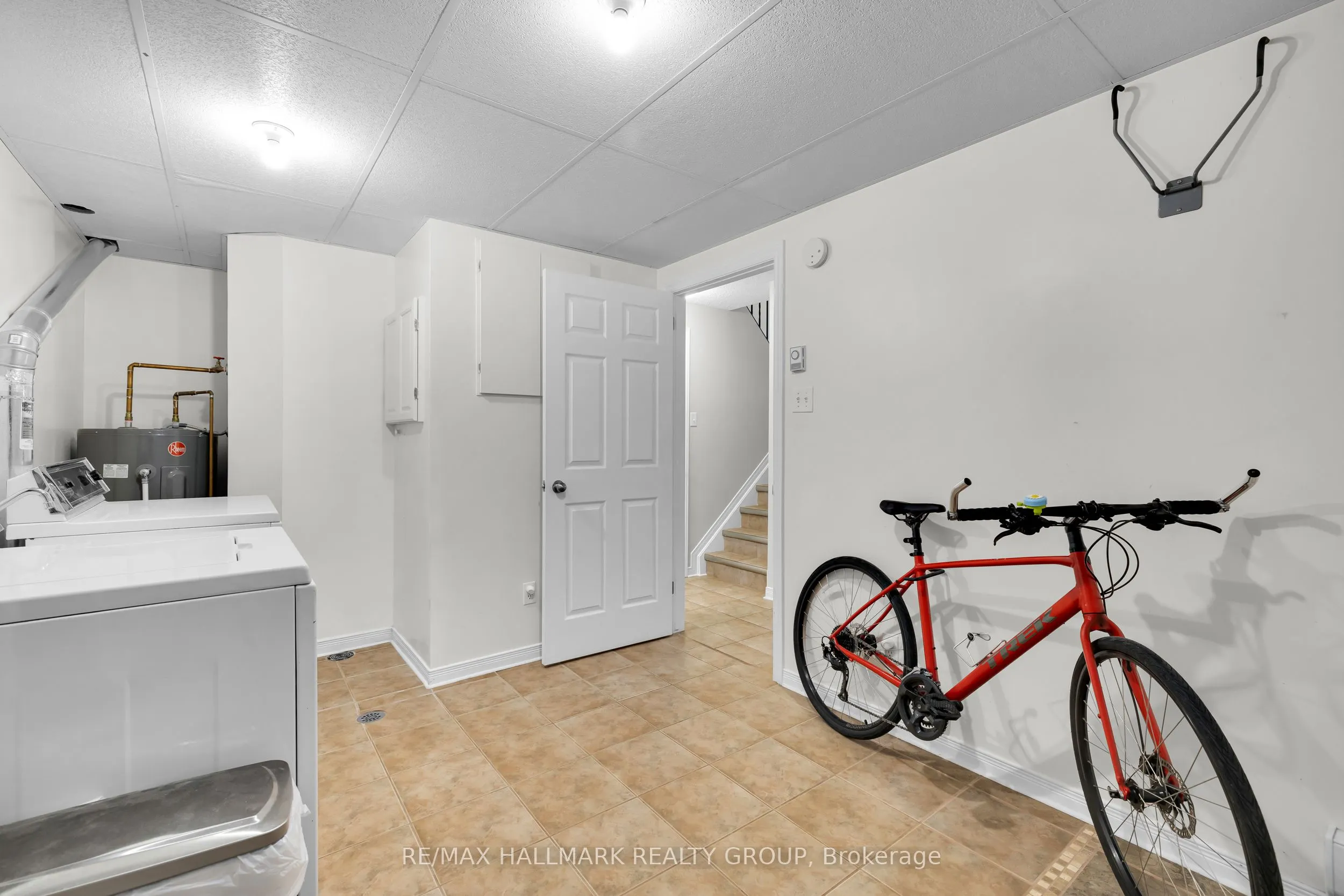 14 Woodvale Green #B