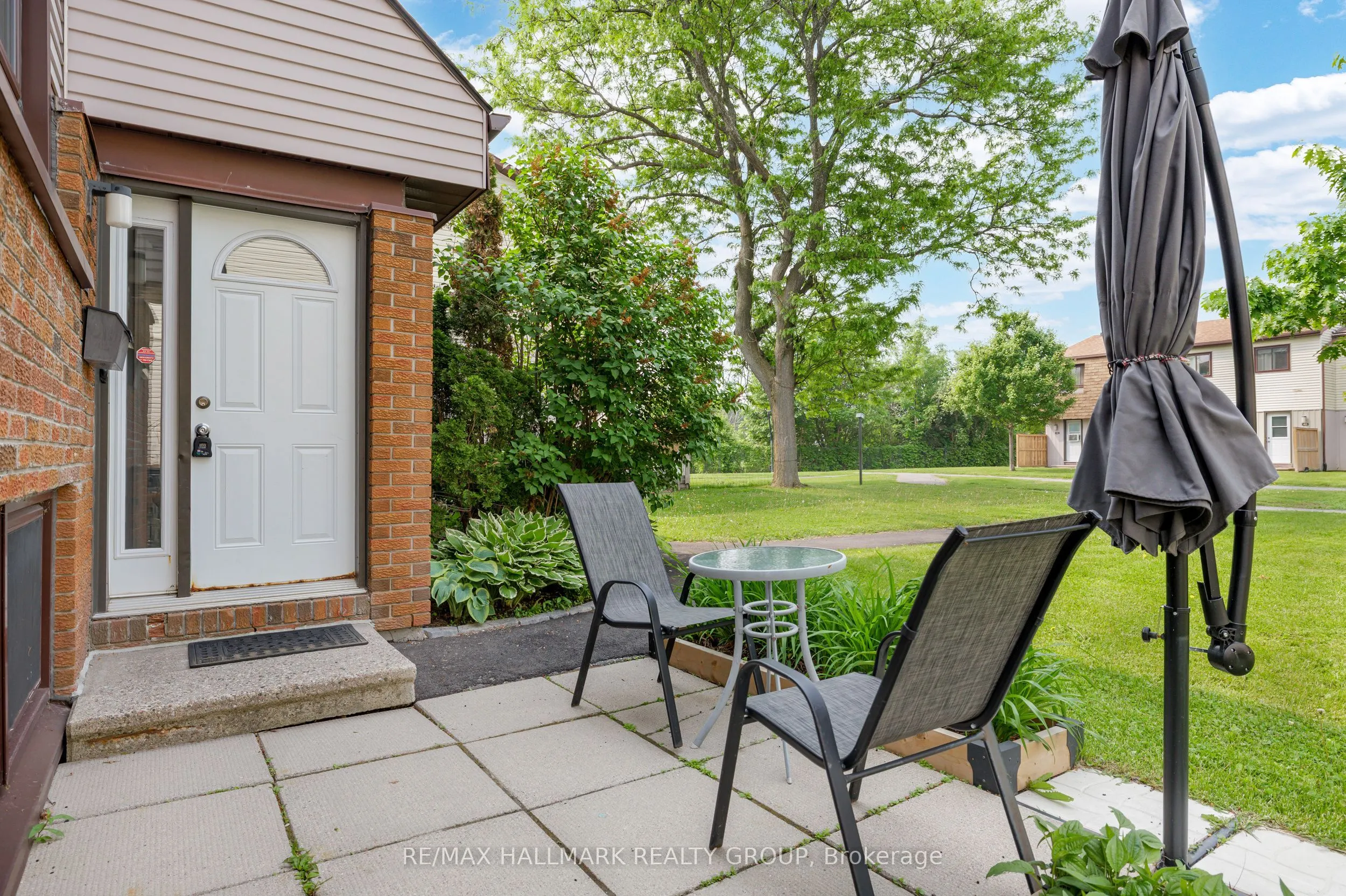 14 Woodvale Green #B