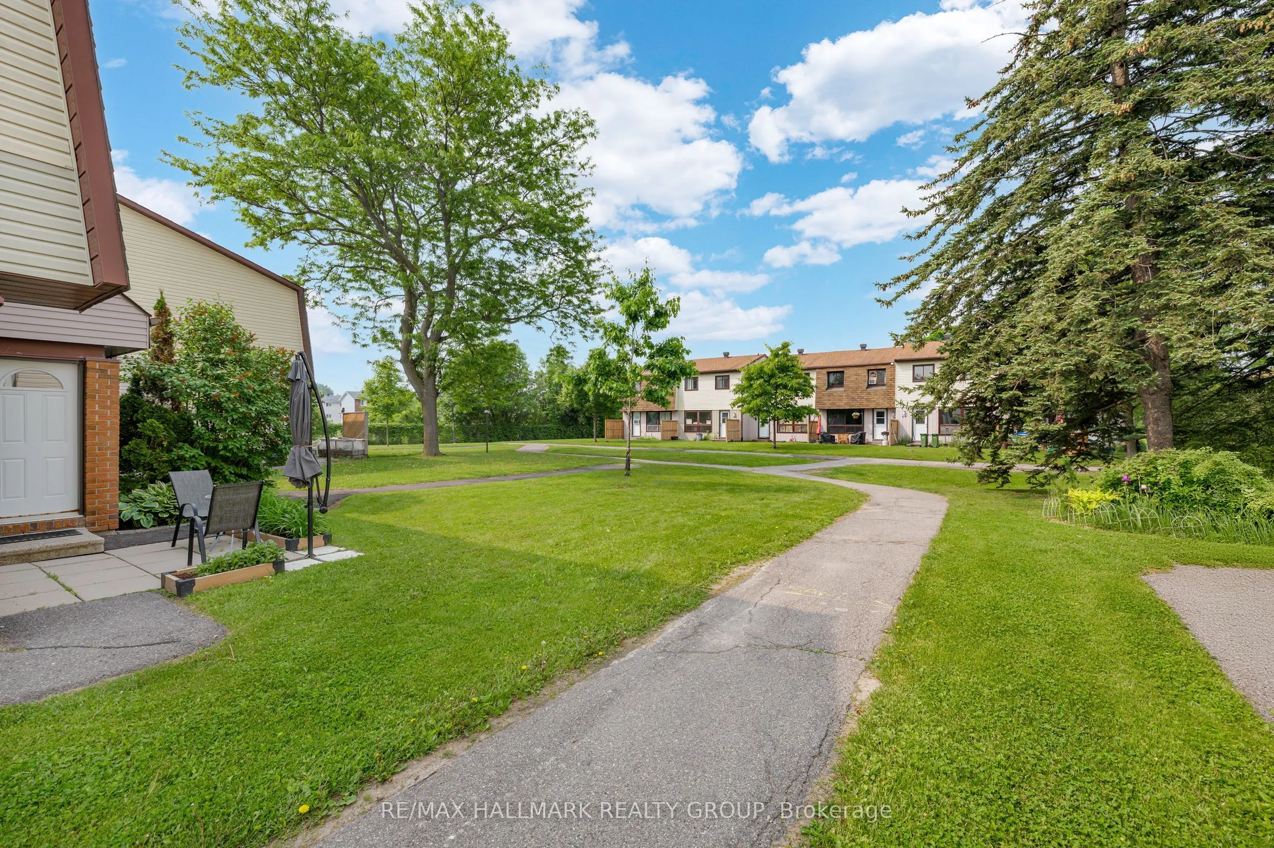 14 Woodvale Green #B