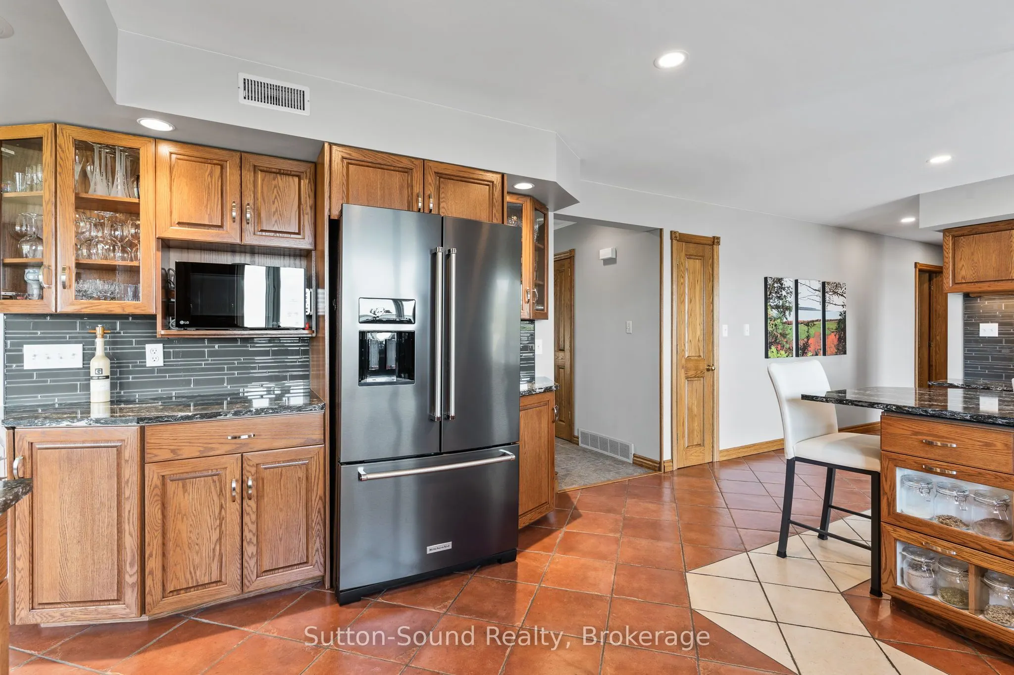 502121 Grey 1 Road